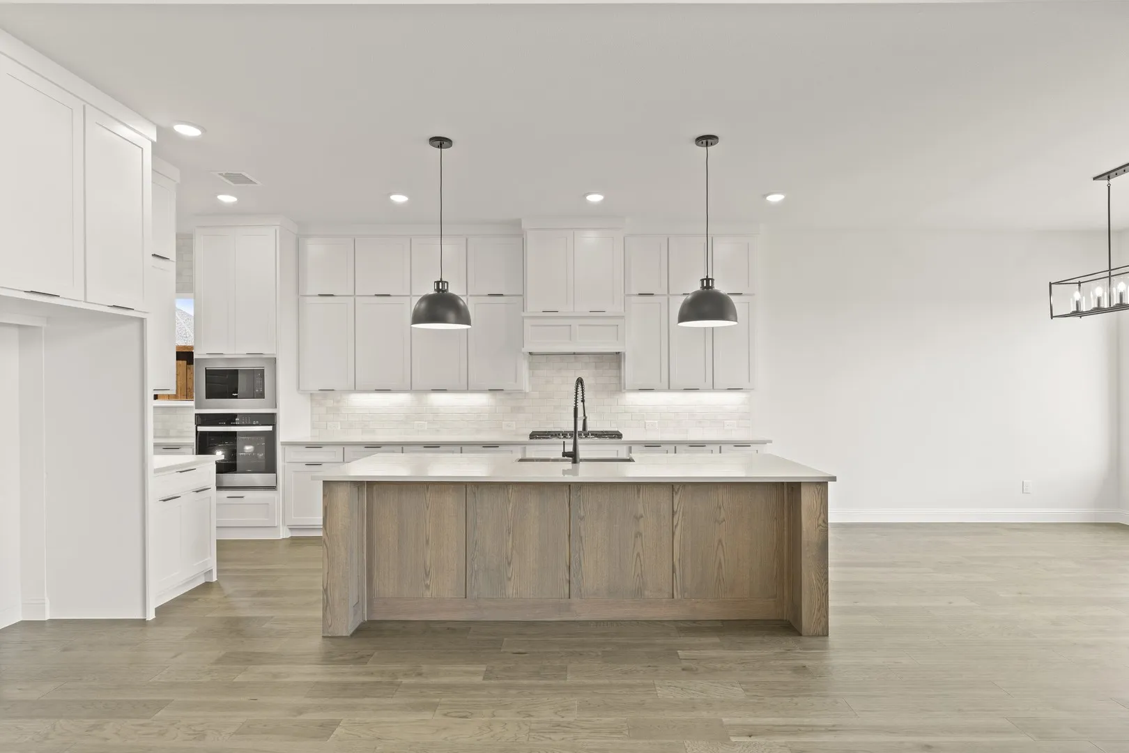 12. 2612 Cone Flower - Kitchen