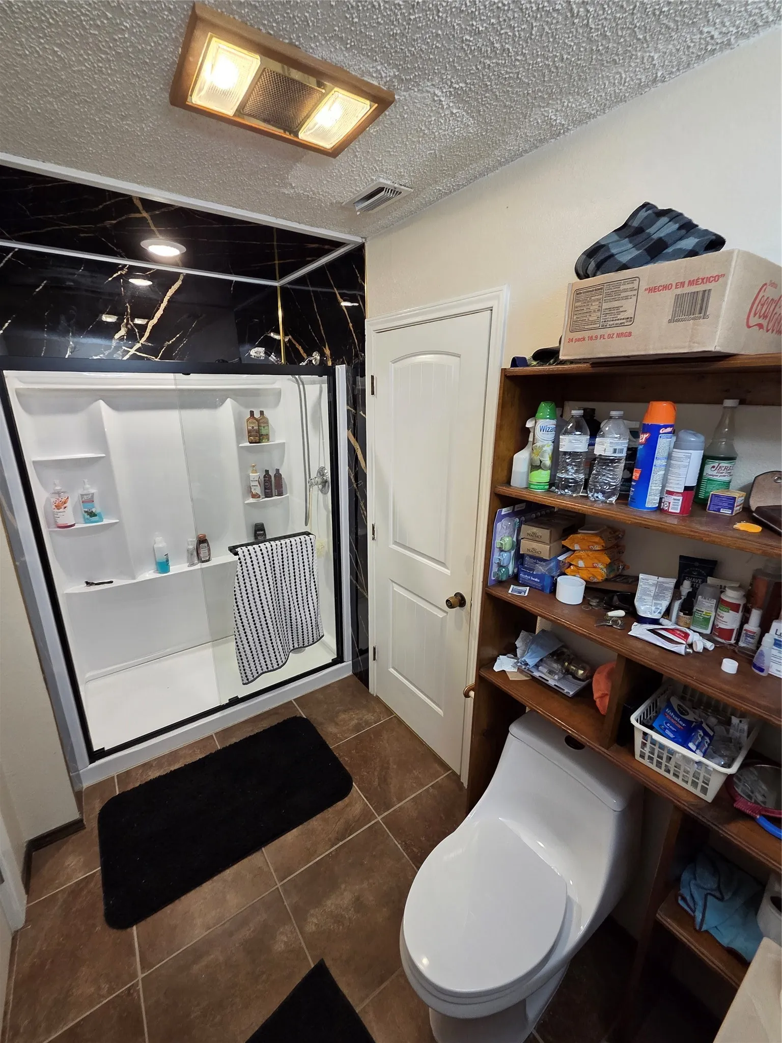 Single Family Residence For Sale in Fannin County , 11678 STATE HIGHWAY 121, Trenton, Texas 75490, 3 Bedroom, 2 Bathroom, 2 Garage spaces, 1,872 Sqft, built in 1985, mls#21185467, Real Estate Agent in Trenton, Homes For Sale in Fannin county, Homes For Sale in Trenton, Realtor in Trenton Texas, Real Estate Brokerage Independent Realty Texas, Luminita Cordes Realtor