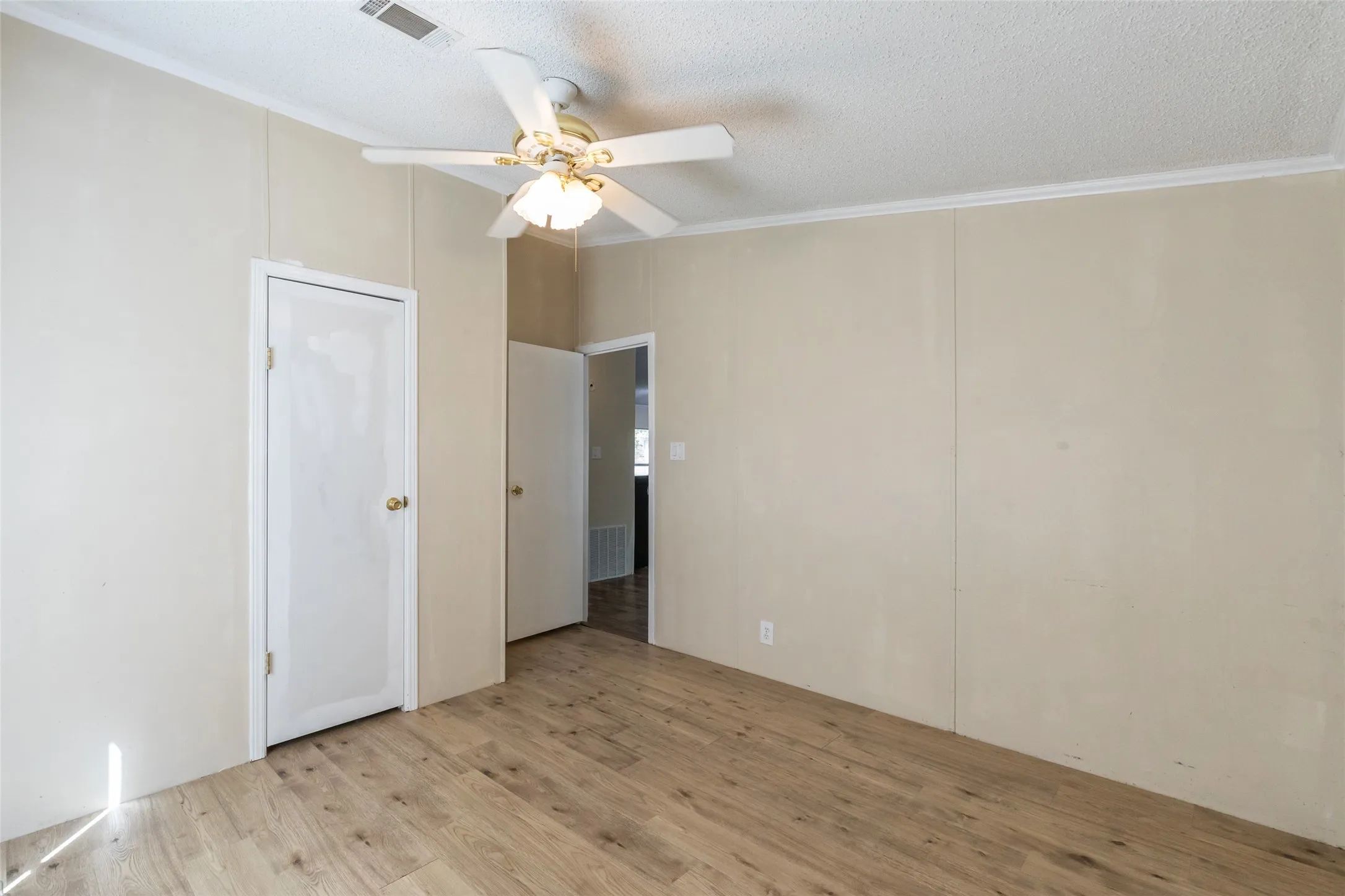 Manufactured Home For Sale in Jones County , 7256 Fm 3326 S, Hawley, Texas 79525, 3 Bedroom, 2 Bathroom, 1 Garage spaces, 1,568 Sqft, built in 1996, mls#21182780, Real Estate Agent in Hawley, Homes For Sale in Jones county, Homes For Sale in Hawley, Realtor in Hawley Texas, Real Estate Brokerage Independent Realty Texas, Luminita Cordes Realtor