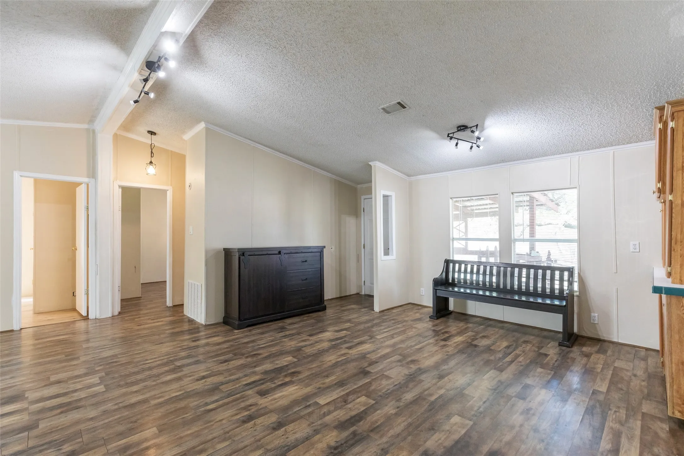 Manufactured Home For Sale in Jones County , 7256 Fm 3326 S, Hawley, Texas 79525, 3 Bedroom, 2 Bathroom, 1 Garage spaces, 1,568 Sqft, built in 1996, mls#21182780, Real Estate Agent in Hawley, Homes For Sale in Jones county, Homes For Sale in Hawley, Realtor in Hawley Texas, Real Estate Brokerage Independent Realty Texas, Luminita Cordes Realtor
