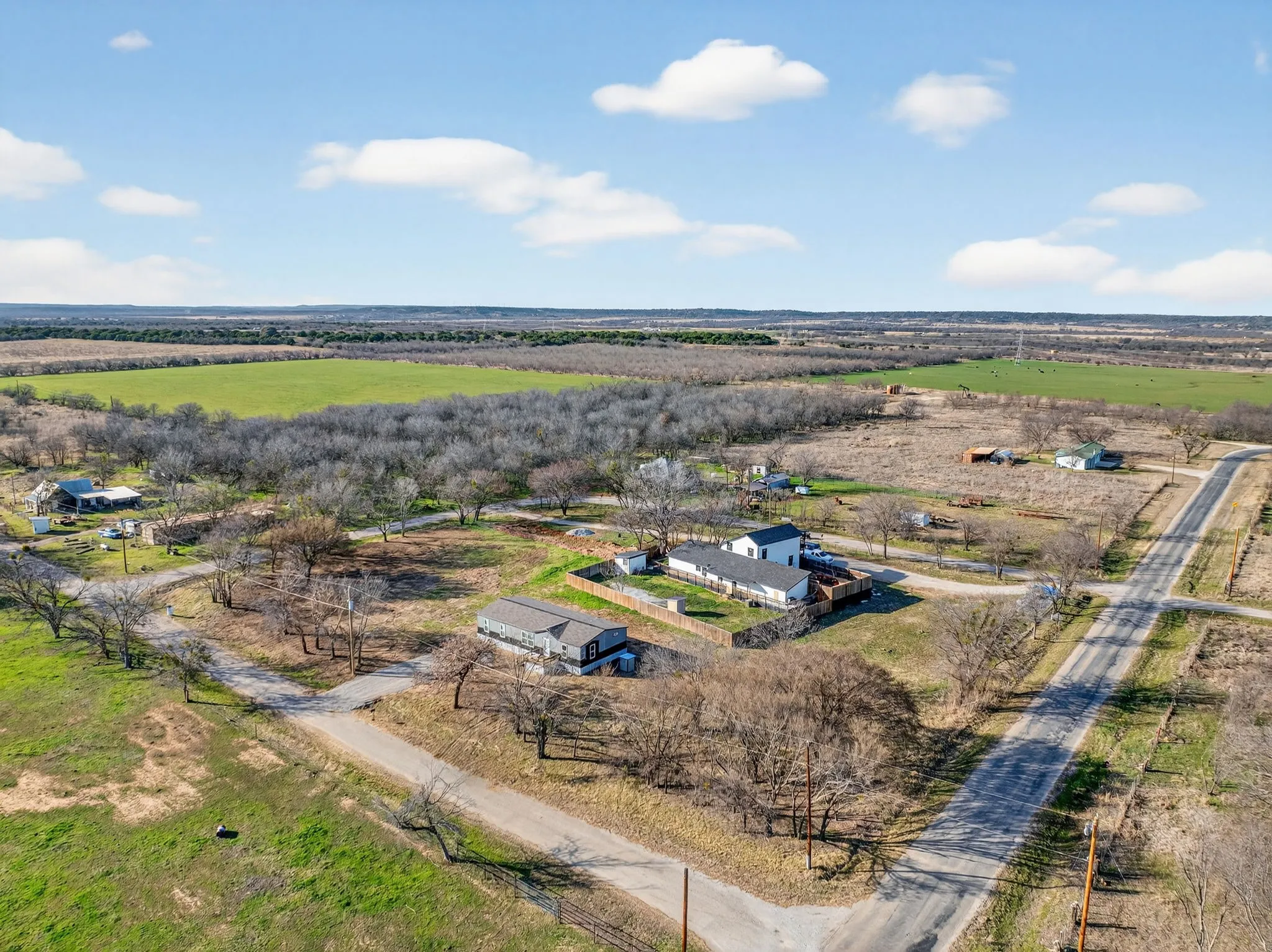 Manufactured Home For Sale in Palo Pinto County , 104 4th Street, Graford, Texas 76449, 4 Bedroom, 2 Bathroom, Garage spaces, 1,568 Sqft, built in 2025, New Construction - Complete, mls#21185530, Real Estate Agent in Graford, Homes For Sale in Palo Pinto county, Homes For Sale in Graford, Realtor in Graford Texas, Real Estate Brokerage Independent Realty Texas, Luminita Cordes Realtor