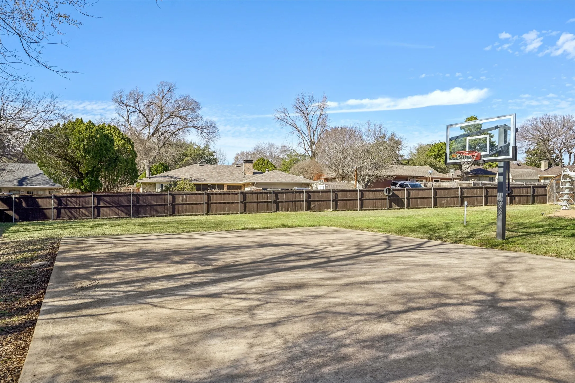 Single Family Residence For Sale in Dallas County , 601 Belclaire Terrace, De Soto, Texas 75115, 5 Bedroom, 4 Bathroom, 3 Garage spaces, 4,098 Sqft, built in 2003, mls#21185326, Real Estate Agent in De Soto, Homes For Sale in Dallas county, Homes For Sale in De Soto, Realtor in De Soto Texas, Real Estate Brokerage Independent Realty Texas, Luminita Cordes Realtor