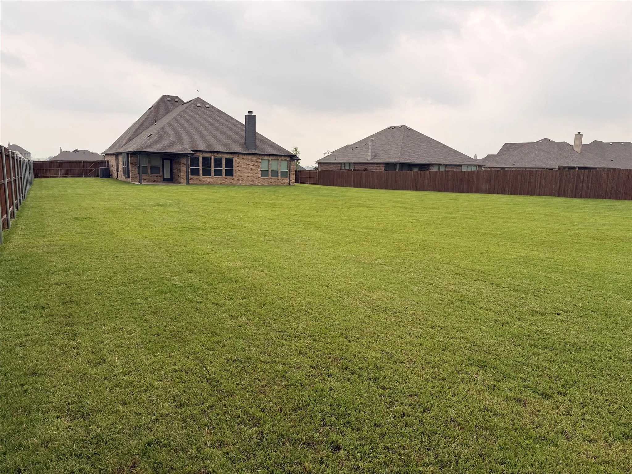 Single Family Residence For Sale in Johnson County , 12729 Caliber Drive, Godley, Texas 76044, 4 Bedroom, 3 Bathroom, 2 Garage spaces, 2,651 Sqft, built in 2024, Preowned, mls#21183720, Real Estate Agent in Godley, Homes For Sale in Johnson county, Homes For Sale in Godley, Realtor in Godley Texas, Real Estate Brokerage Independent Realty Texas, Luminita Cordes Realtor