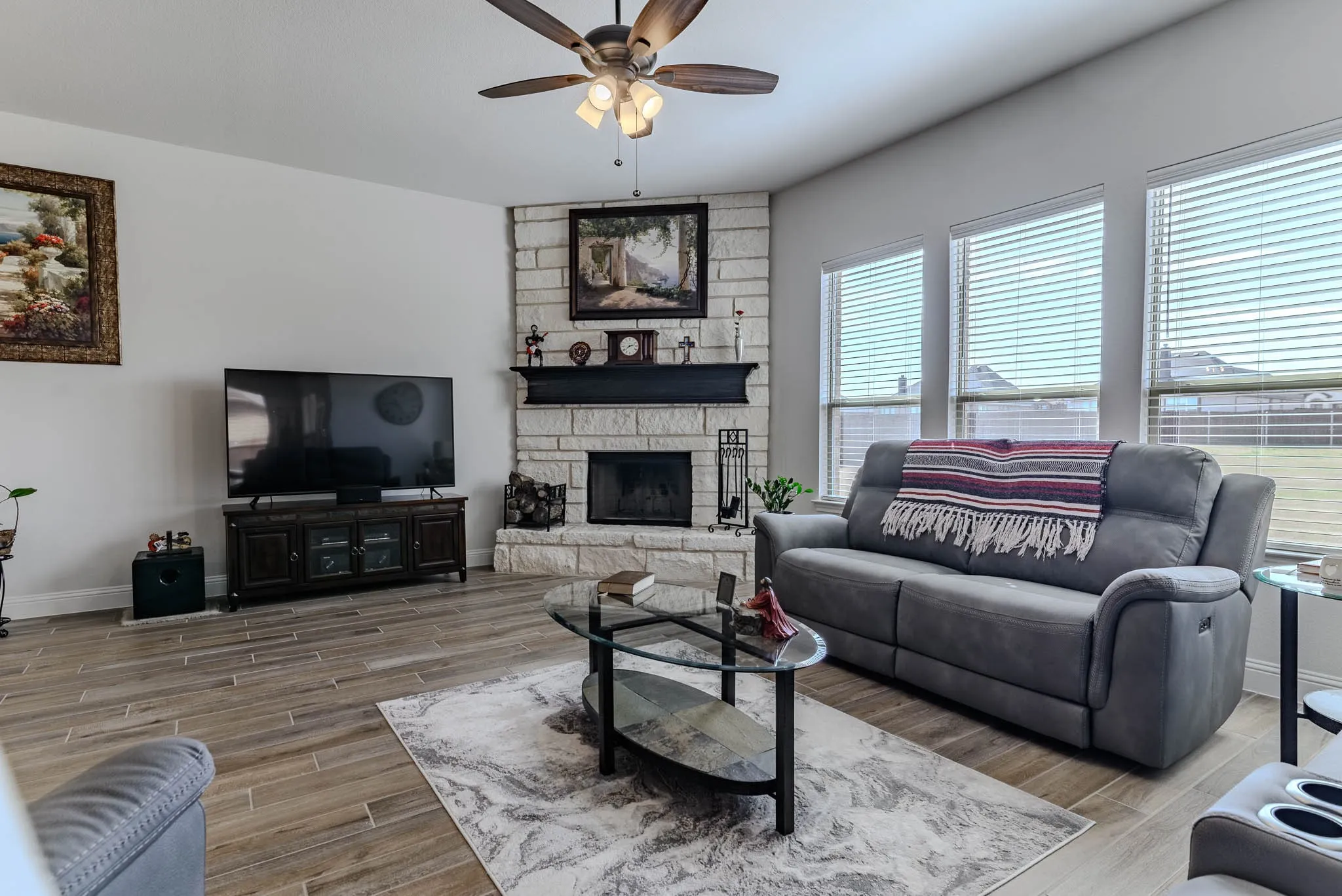 Single Family Residence For Sale in Johnson County , 12729 Caliber Drive, Godley, Texas 76044, 4 Bedroom, 3 Bathroom, 2 Garage spaces, 2,651 Sqft, built in 2024, Preowned, mls#21183720, Real Estate Agent in Godley, Homes For Sale in Johnson county, Homes For Sale in Godley, Realtor in Godley Texas, Real Estate Brokerage Independent Realty Texas, Luminita Cordes Realtor