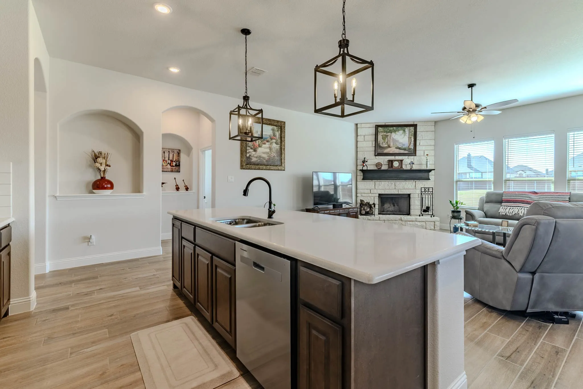 Single Family Residence For Sale in Johnson County , 12729 Caliber Drive, Godley, Texas 76044, 4 Bedroom, 3 Bathroom, 2 Garage spaces, 2,651 Sqft, built in 2024, Preowned, mls#21183720, Real Estate Agent in Godley, Homes For Sale in Johnson county, Homes For Sale in Godley, Realtor in Godley Texas, Real Estate Brokerage Independent Realty Texas, Luminita Cordes Realtor