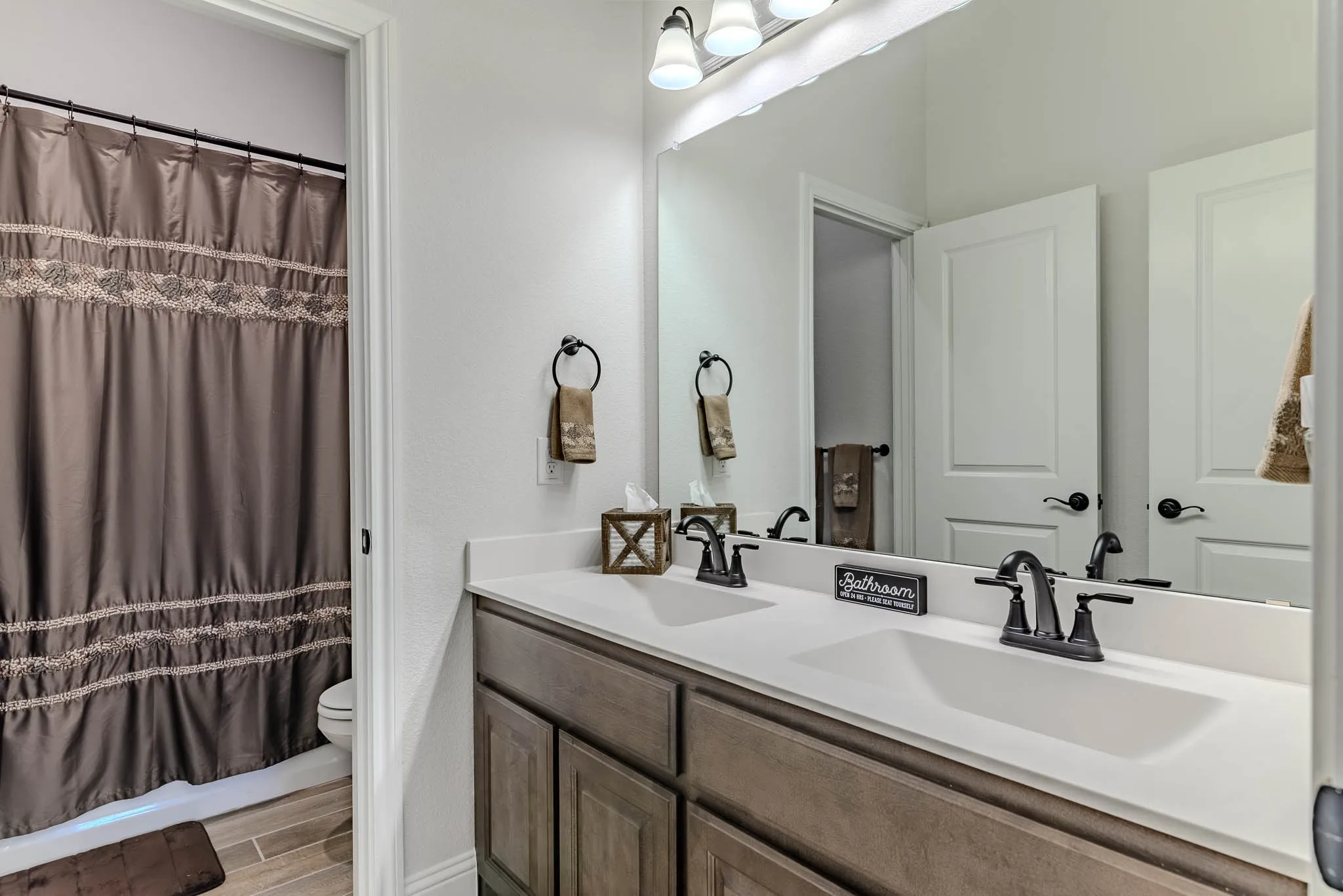 Single Family Residence For Sale in Johnson County , 12729 Caliber Drive, Godley, Texas 76044, 4 Bedroom, 3 Bathroom, 2 Garage spaces, 2,651 Sqft, built in 2024, Preowned, mls#21183720, Real Estate Agent in Godley, Homes For Sale in Johnson county, Homes For Sale in Godley, Realtor in Godley Texas, Real Estate Brokerage Independent Realty Texas, Luminita Cordes Realtor