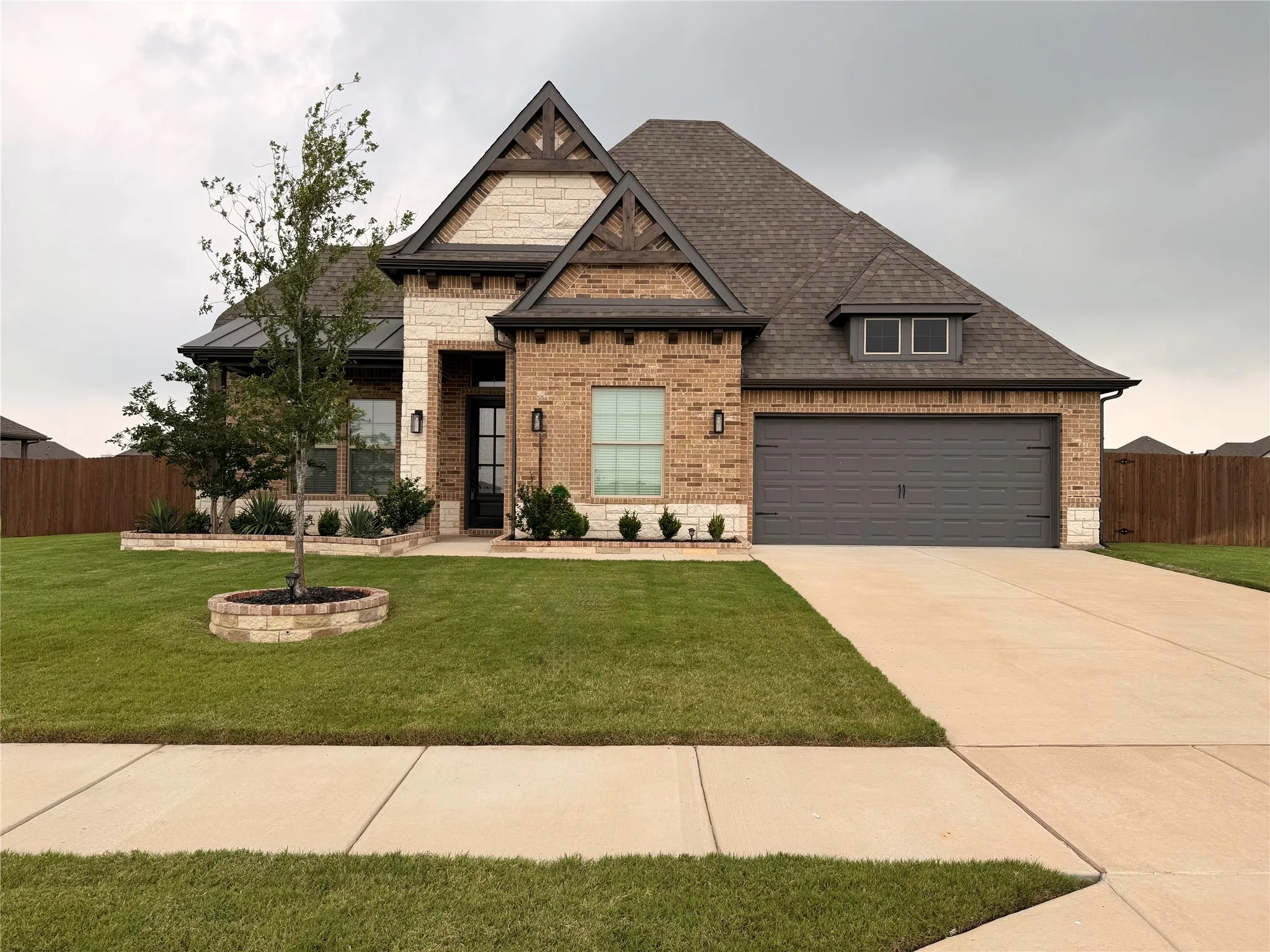 Single Family Residence For Sale in Johnson County , 12729 Caliber Drive, Godley, Texas 76044, 4 Bedroom, 3 Bathroom, 2 Garage spaces, 2,651 Sqft, built in 2024, Preowned, mls#21183720, Real Estate Agent in Godley, Homes For Sale in Johnson county, Homes For Sale in Godley, Realtor in Godley Texas, Real Estate Brokerage Independent Realty Texas, Luminita Cordes Realtor