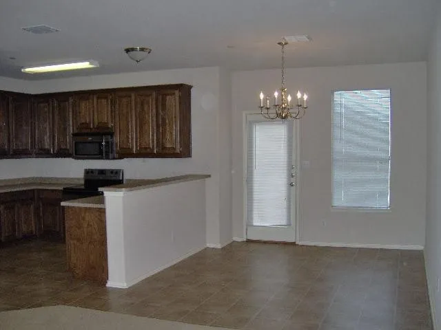 Townhouse For Rent in Denton County , 5413 Soledad Drive, Denton, Texas 76208, 3 Bedrooms, 3 Bathrooms, 2 Garage spaces, 1,672 Sqft, built in 2007, Price $1,950, mls#21185598, Real Estate Agent in Denton, Homes For Rent in Denton county, Homes For Rent in Denton, Realtor in Denton Texas, Real Estate Brokerage Independent Realty Texas, Luminita Cordes Realtor