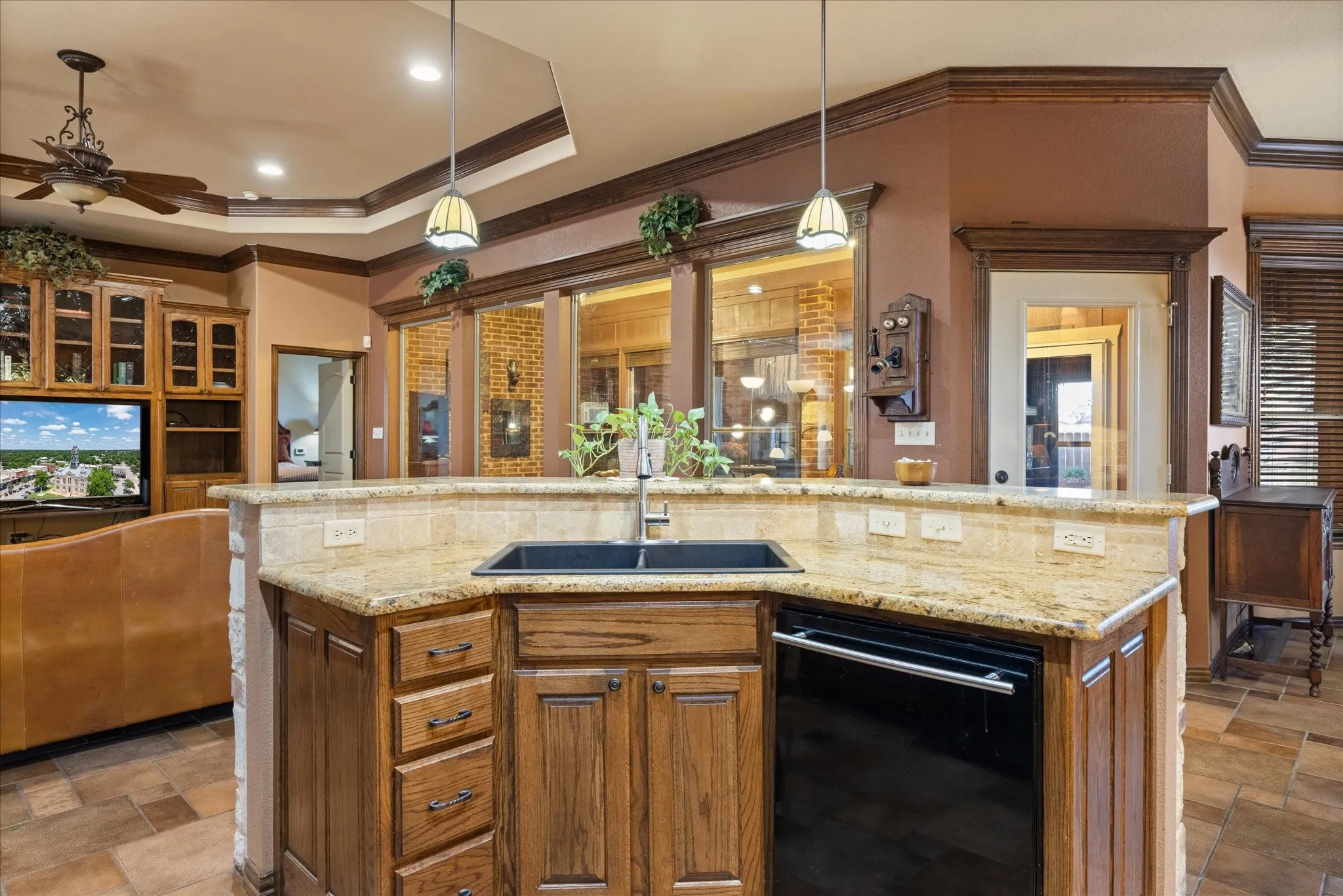 Single Family Residence For Sale in Hood County , 3100 Rim Rock Court, Granbury, Texas 76049, 3 Bedroom, 3 Bathroom, 3 Garage spaces, 2,462 Sqft, built in 2006, Preowned, mls#21183487, Real Estate Agent in Granbury, Homes For Sale in Hood county, Homes For Sale in Granbury, Realtor in Granbury Texas, Real Estate Brokerage Independent Realty Texas, Luminita Cordes Realtor