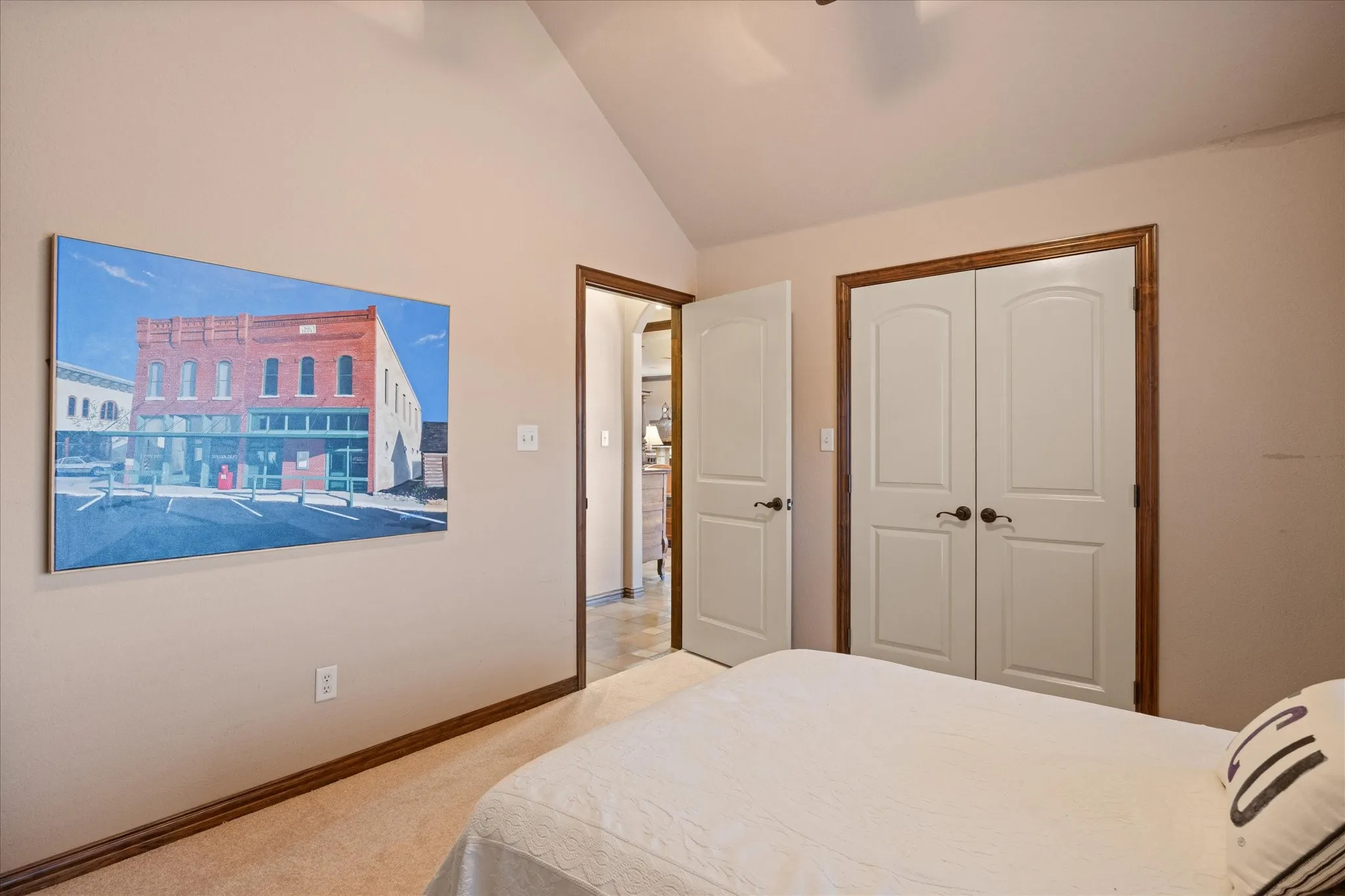 Single Family Residence For Sale in Hood County , 3100 Rim Rock Court, Granbury, Texas 76049, 3 Bedroom, 3 Bathroom, 3 Garage spaces, 2,462 Sqft, built in 2006, Preowned, mls#21183487, Real Estate Agent in Granbury, Homes For Sale in Hood county, Homes For Sale in Granbury, Realtor in Granbury Texas, Real Estate Brokerage Independent Realty Texas, Luminita Cordes Realtor