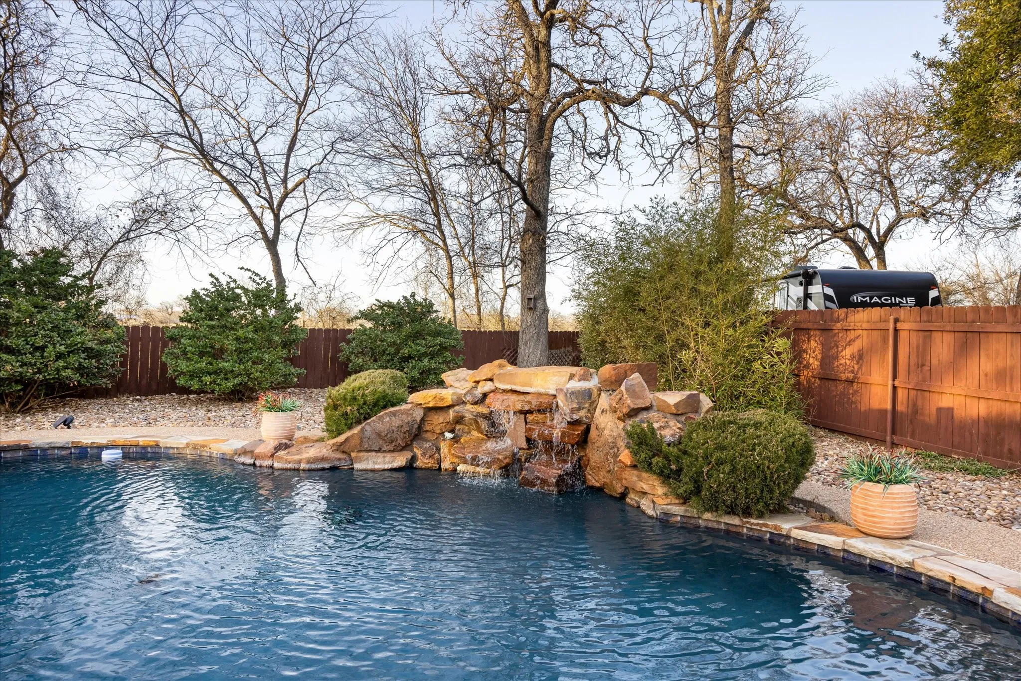 Single Family Residence For Sale in Hood County , 3100 Rim Rock Court, Granbury, Texas 76049, 3 Bedroom, 3 Bathroom, 3 Garage spaces, 2,462 Sqft, built in 2006, Preowned, mls#21183487, Real Estate Agent in Granbury, Homes For Sale in Hood county, Homes For Sale in Granbury, Realtor in Granbury Texas, Real Estate Brokerage Independent Realty Texas, Luminita Cordes Realtor