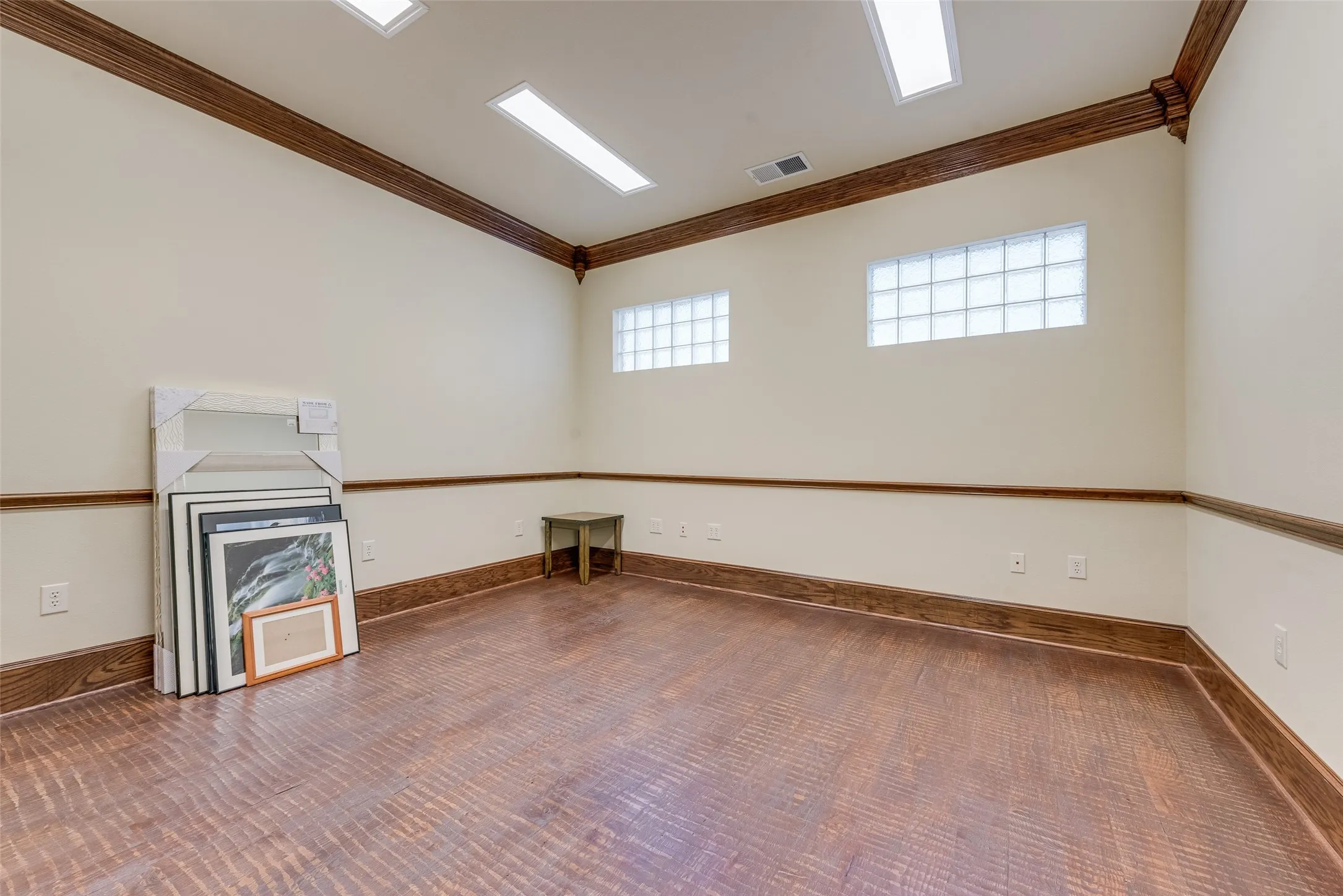 Office For Sale in Kaufman County , 408 Pinson Road, Forney, Texas 75126, 0, 0, Garage spaces, 0 Sqft, built in 2007, Preowned, mls#21178712, Real Estate Agent in Forney, Homes For Sale in Kaufman county, Homes For Sale in Forney, Realtor in Forney Texas, Real Estate Brokerage Independent Realty Texas, Luminita Cordes Realtor