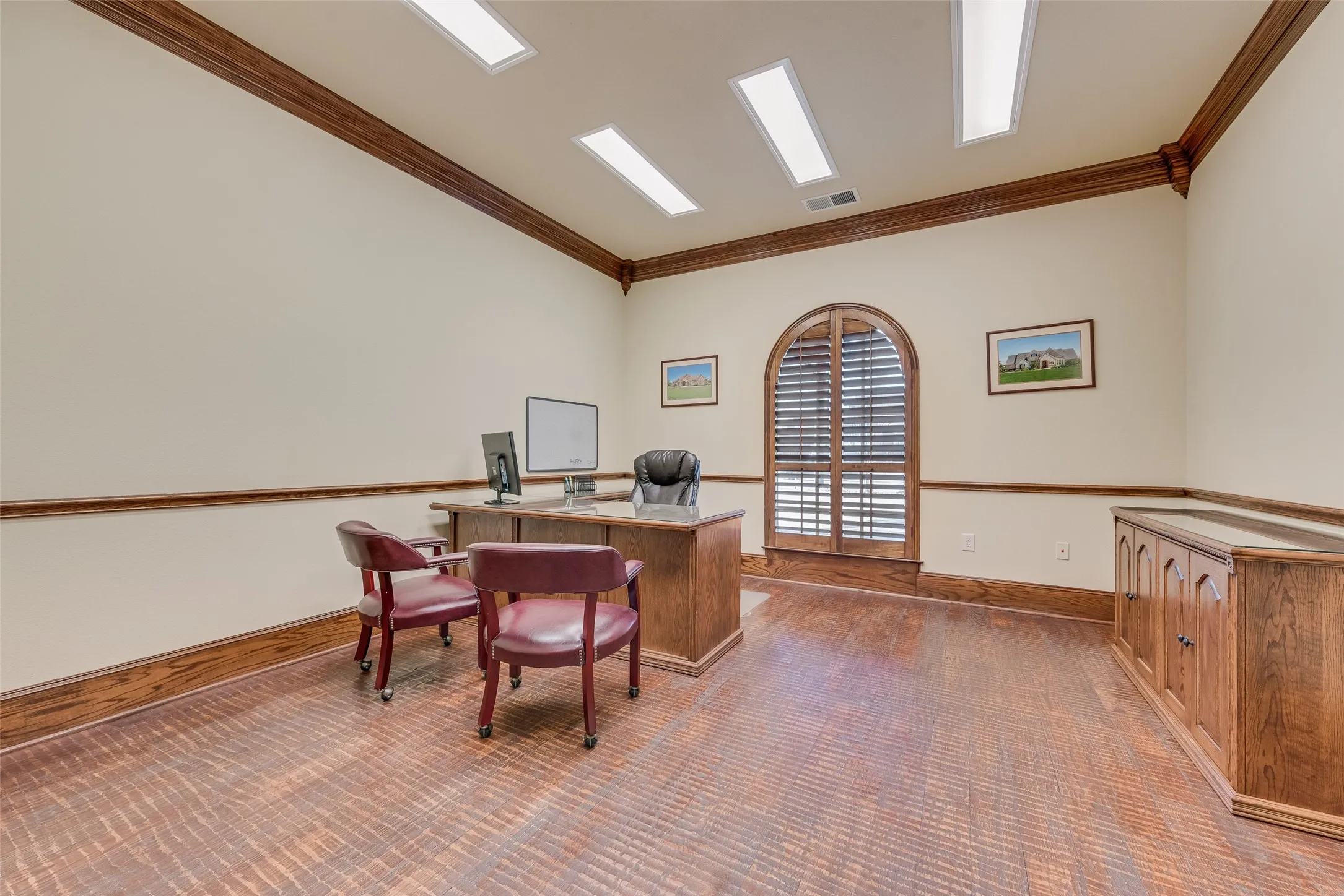Office For Sale in Kaufman County , 408 Pinson Road, Forney, Texas 75126, 0, 0, Garage spaces, 0 Sqft, built in 2007, Preowned, mls#21178712, Real Estate Agent in Forney, Homes For Sale in Kaufman county, Homes For Sale in Forney, Realtor in Forney Texas, Real Estate Brokerage Independent Realty Texas, Luminita Cordes Realtor