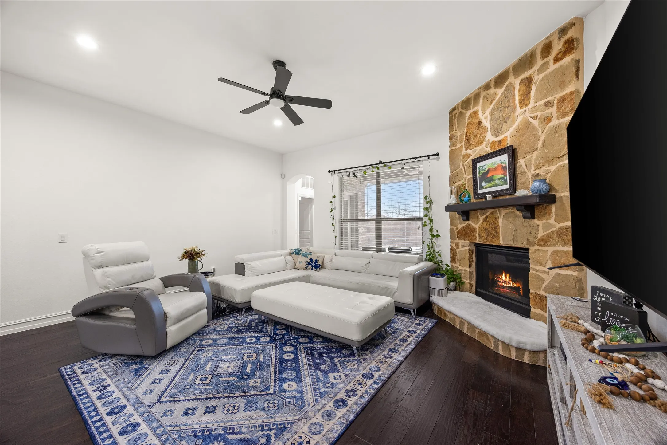 Single Family Residence For Sale in Collin County , 1995 Verde Court, Allen, Texas 75013, 4 Bedrooms, 3 Bathrooms, 2 Garage spaces, 2,538 Sqft, built in 2012, Preowned, Price $624,900, mls#21179147, Real Estate Agent in Allen, Homes For Sale in Collin county, Homes For Sale in Allen, Realtor in Allen Texas, Real Estate Brokerage Independent Realty Texas, Luminita Cordes Realtor