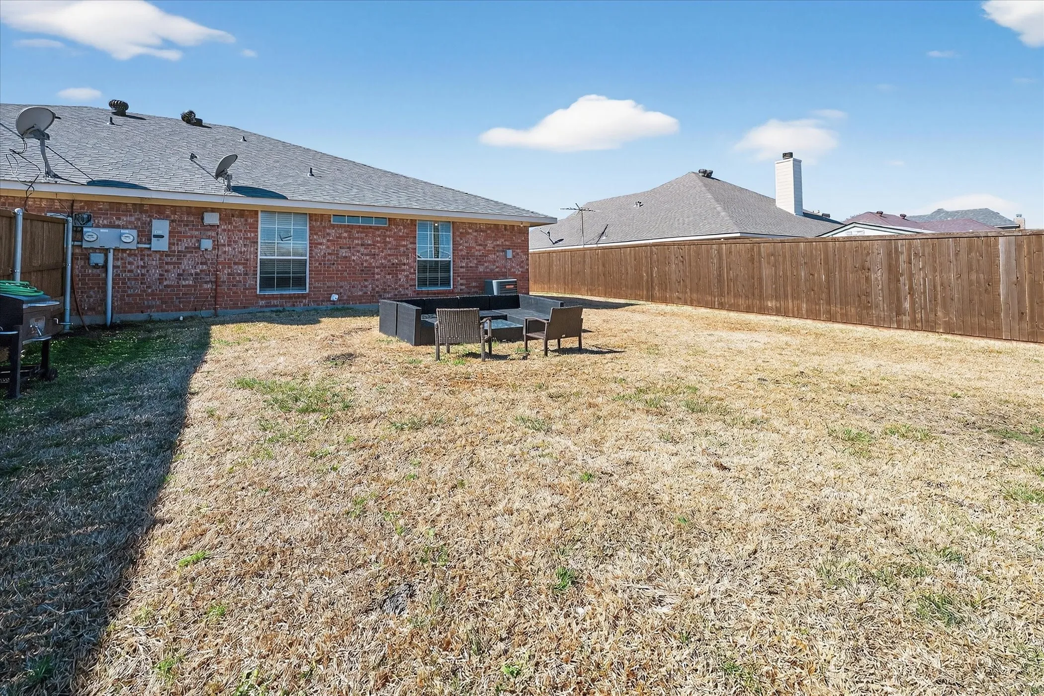 Duplex For Sale in Grayson County , 1185 Greywood Drive, Van Alstyne, Texas 75495, 5 Bedrooms, 4 Bathrooms, 2 Garage spaces, 0 Sqft, built in 2004, Preowned, Price $480,000, mls#21182701, Real Estate Agent in Van Alstyne, Homes For Sale in Grayson county, Homes For Sale in Van Alstyne, Realtor in Van Alstyne Texas, Real Estate Brokerage Independent Realty Texas, Luminita Cordes Realtor