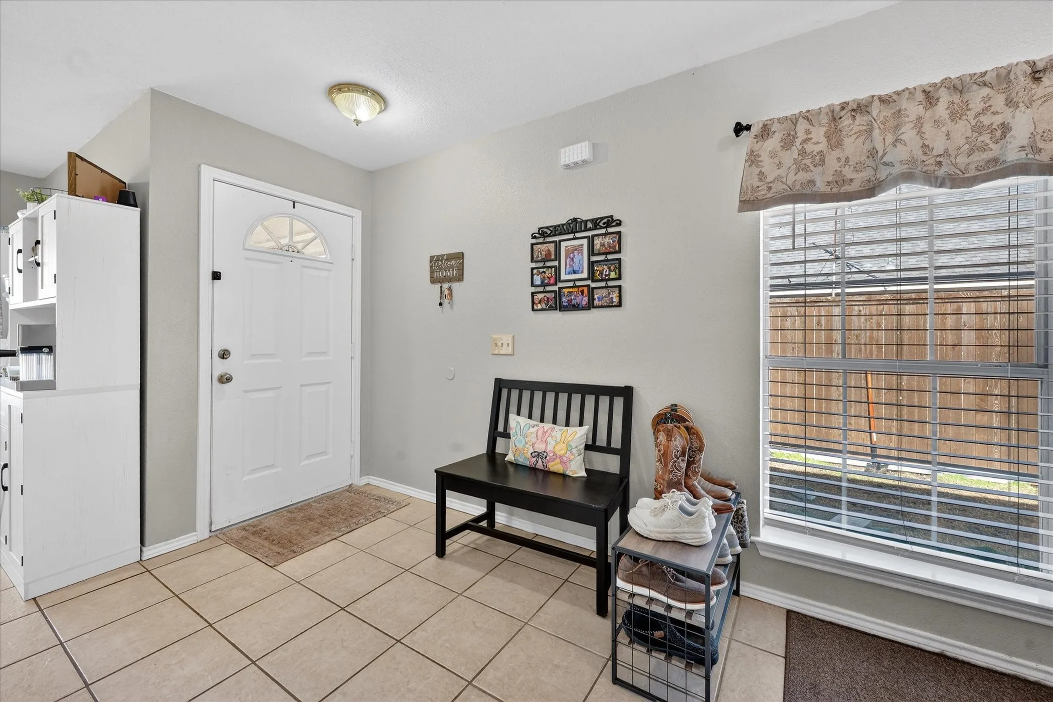 Duplex For Sale in Grayson County , 1185 Greywood Drive, Van Alstyne, Texas 75495, 5 Bedrooms, 4 Bathrooms, 2 Garage spaces, 0 Sqft, built in 2004, Preowned, Price $480,000, mls#21182701, Real Estate Agent in Van Alstyne, Homes For Sale in Grayson county, Homes For Sale in Van Alstyne, Realtor in Van Alstyne Texas, Real Estate Brokerage Independent Realty Texas, Luminita Cordes Realtor