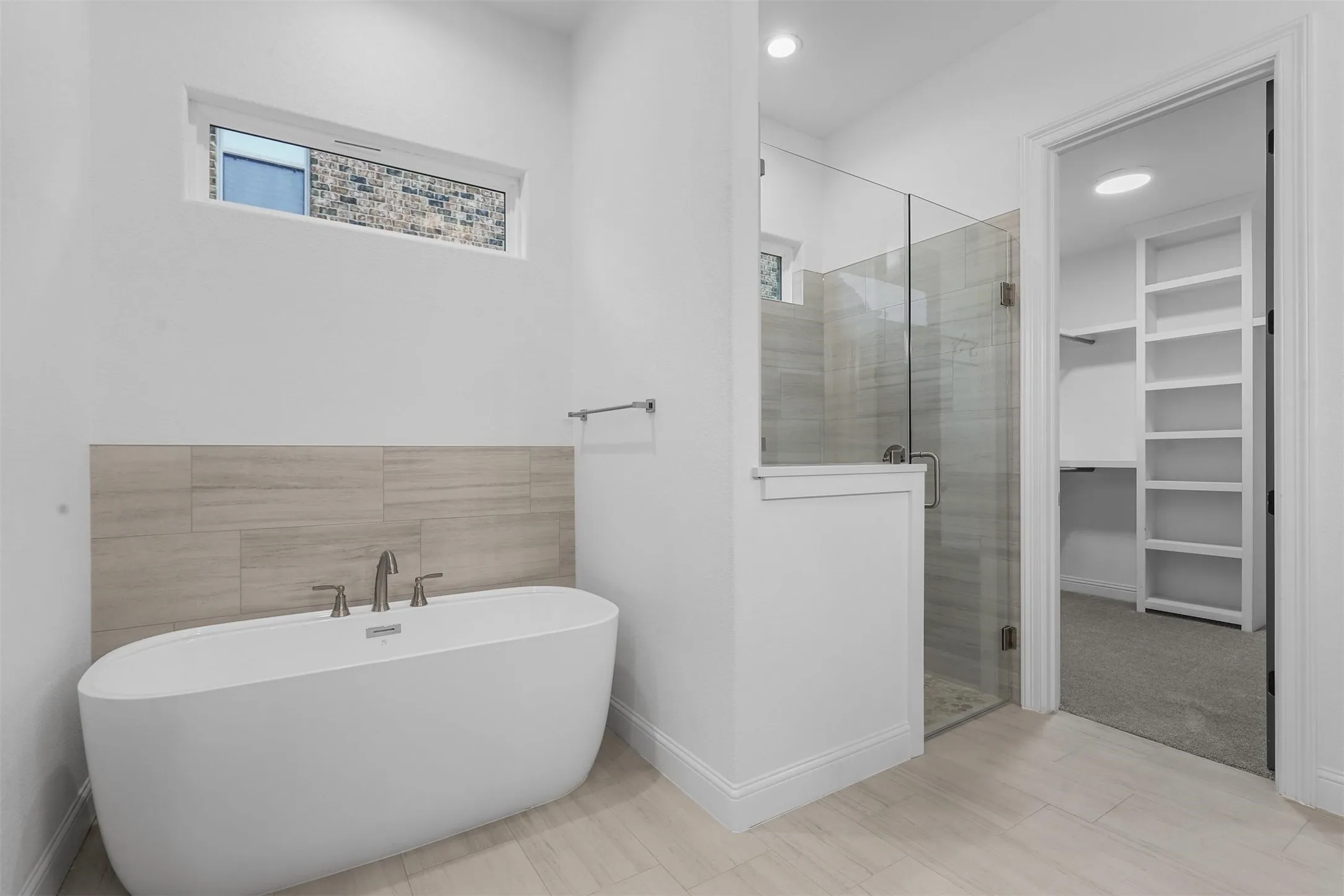 Single Family Residence For Sale in Ellis County , 1645 Ethan Circle, Midlothian, Texas 76065, 3 Bedroom, 2 Bathroom, 2 Garage spaces, 2,730 Sqft, built in 2023, New Construction - Complete, mls#21182412, Real Estate Agent in Midlothian, Homes For Sale in Ellis county, Homes For Sale in Midlothian, Realtor in Midlothian Texas, Real Estate Brokerage Independent Realty Texas, Luminita Cordes Realtor