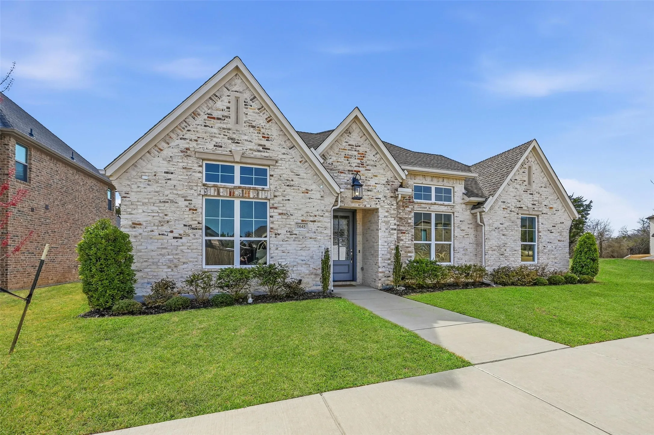 Single Family Residence For Sale in Ellis County , 1645 Ethan Circle, Midlothian, Texas 76065, 3 Bedroom, 2 Bathroom, 2 Garage spaces, 2,730 Sqft, built in 2023, New Construction - Complete, mls#21182412, Real Estate Agent in Midlothian, Homes For Sale in Ellis county, Homes For Sale in Midlothian, Realtor in Midlothian Texas, Real Estate Brokerage Independent Realty Texas, Luminita Cordes Realtor