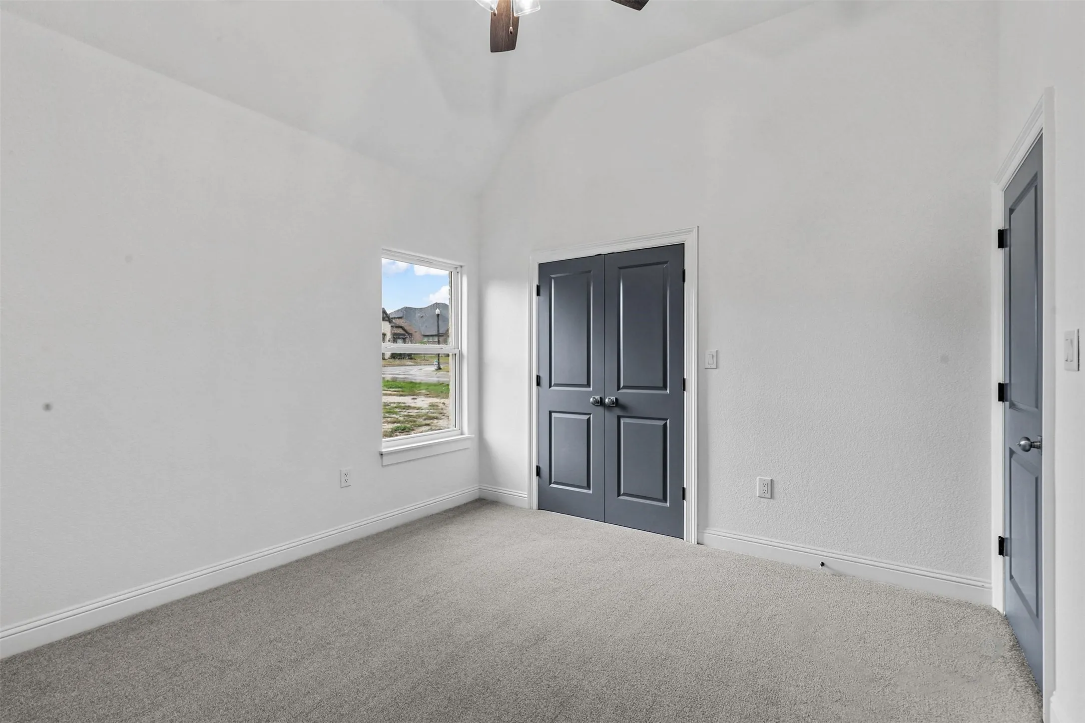 Single Family Residence For Sale in Ellis County , 1645 Ethan Circle, Midlothian, Texas 76065, 3 Bedroom, 2 Bathroom, 2 Garage spaces, 2,730 Sqft, built in 2023, New Construction - Complete, mls#21182412, Real Estate Agent in Midlothian, Homes For Sale in Ellis county, Homes For Sale in Midlothian, Realtor in Midlothian Texas, Real Estate Brokerage Independent Realty Texas, Luminita Cordes Realtor