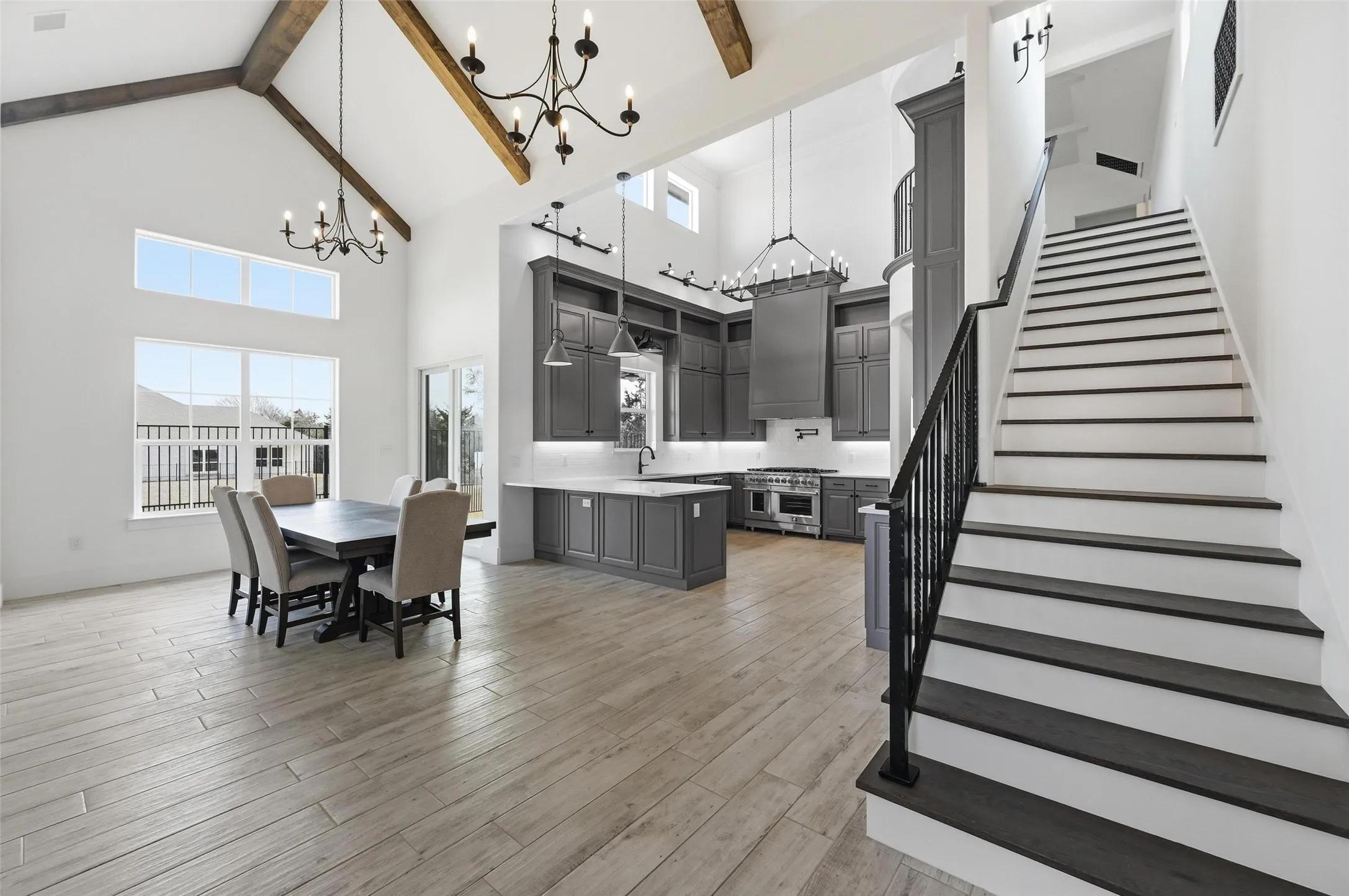 Single Family Residence For Sale in Ellis County , 1657 Ethan Circle, Midlothian, Texas 76065, 3 Bedroom, 3 Bathroom, 2 Garage spaces, 3,152 Sqft, built in 2023, New Construction - Complete, mls#21182403, Real Estate Agent in Midlothian, Homes For Sale in Ellis county, Homes For Sale in Midlothian, Realtor in Midlothian Texas, Real Estate Brokerage Independent Realty Texas, Luminita Cordes Realtor