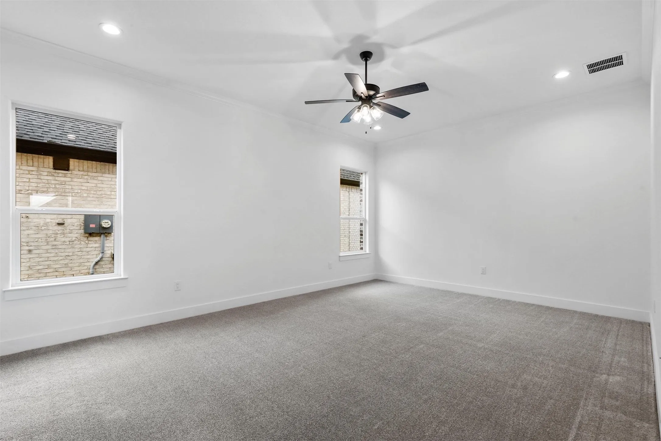 Single Family Residence For Sale in Ellis County , 1657 Ethan Circle, Midlothian, Texas 76065, 3 Bedroom, 3 Bathroom, 2 Garage spaces, 3,152 Sqft, built in 2023, New Construction - Complete, mls#21182403, Real Estate Agent in Midlothian, Homes For Sale in Ellis county, Homes For Sale in Midlothian, Realtor in Midlothian Texas, Real Estate Brokerage Independent Realty Texas, Luminita Cordes Realtor