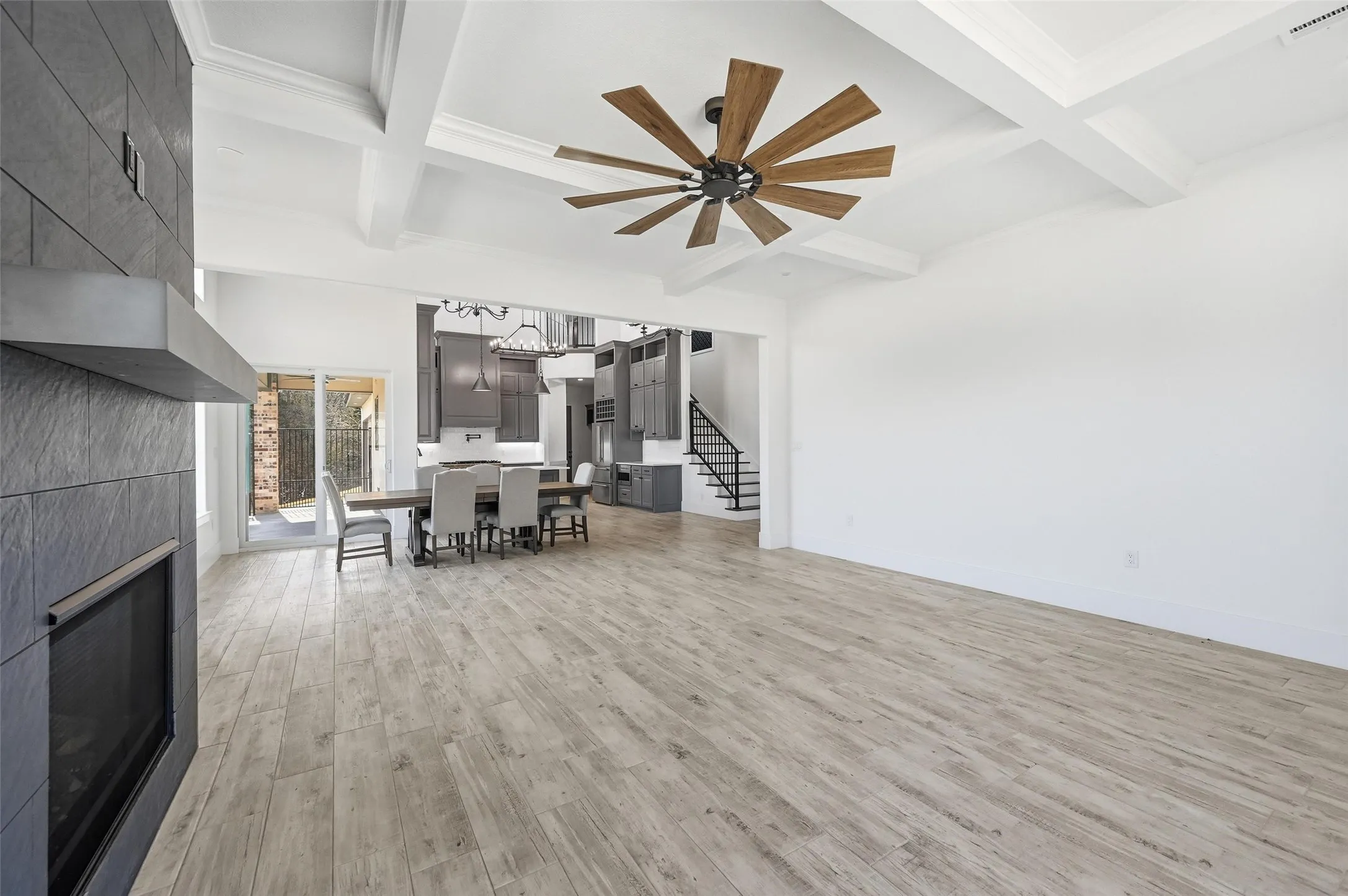 Single Family Residence For Sale in Ellis County , 1657 Ethan Circle, Midlothian, Texas 76065, 3 Bedroom, 3 Bathroom, 2 Garage spaces, 3,152 Sqft, built in 2023, New Construction - Complete, mls#21182403, Real Estate Agent in Midlothian, Homes For Sale in Ellis county, Homes For Sale in Midlothian, Realtor in Midlothian Texas, Real Estate Brokerage Independent Realty Texas, Luminita Cordes Realtor