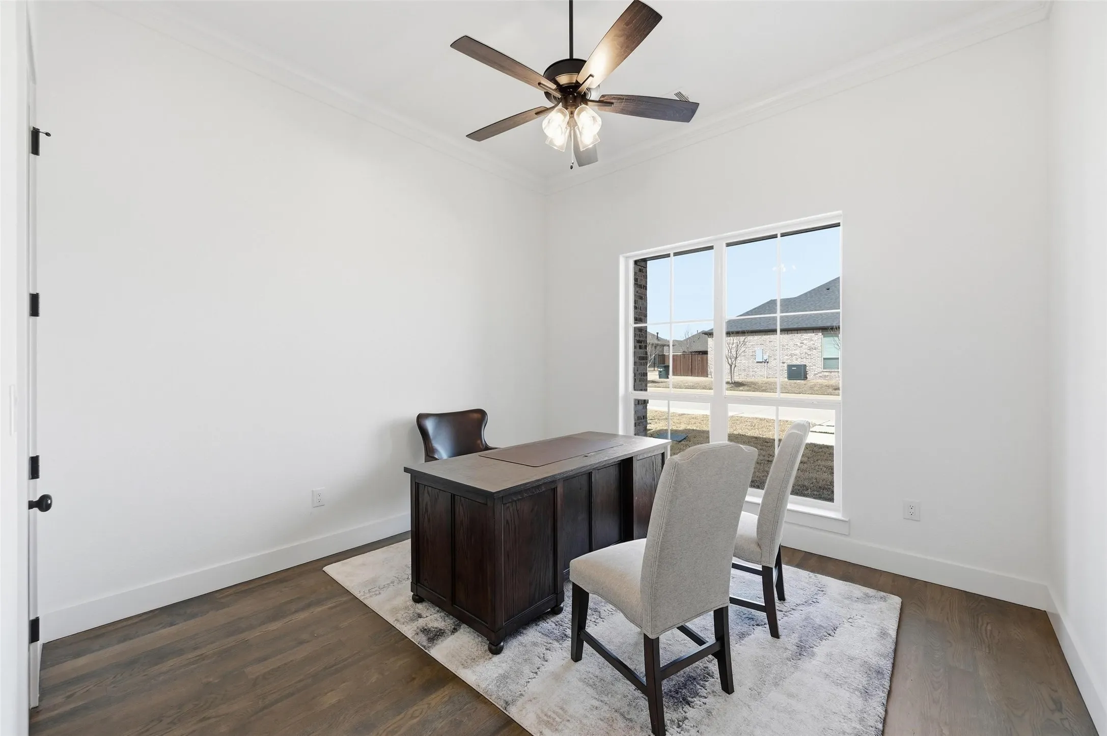 Single Family Residence For Sale in Ellis County , 1657 Ethan Circle, Midlothian, Texas 76065, 3 Bedroom, 3 Bathroom, 2 Garage spaces, 3,152 Sqft, built in 2023, New Construction - Complete, mls#21182403, Real Estate Agent in Midlothian, Homes For Sale in Ellis county, Homes For Sale in Midlothian, Realtor in Midlothian Texas, Real Estate Brokerage Independent Realty Texas, Luminita Cordes Realtor