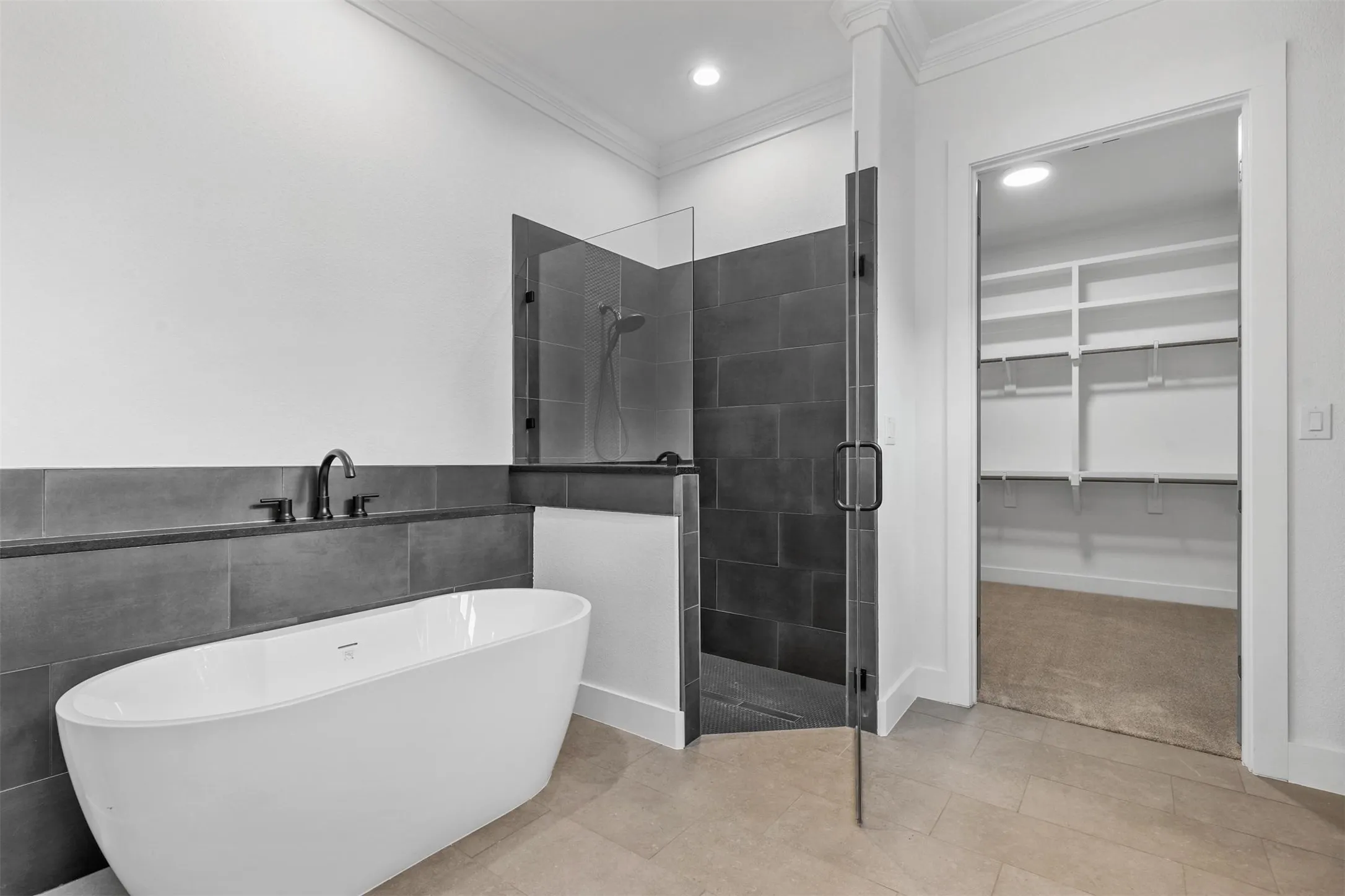 Single Family Residence For Sale in Ellis County , 1657 Ethan Circle, Midlothian, Texas 76065, 3 Bedroom, 3 Bathroom, 2 Garage spaces, 3,152 Sqft, built in 2023, New Construction - Complete, mls#21182403, Real Estate Agent in Midlothian, Homes For Sale in Ellis county, Homes For Sale in Midlothian, Realtor in Midlothian Texas, Real Estate Brokerage Independent Realty Texas, Luminita Cordes Realtor