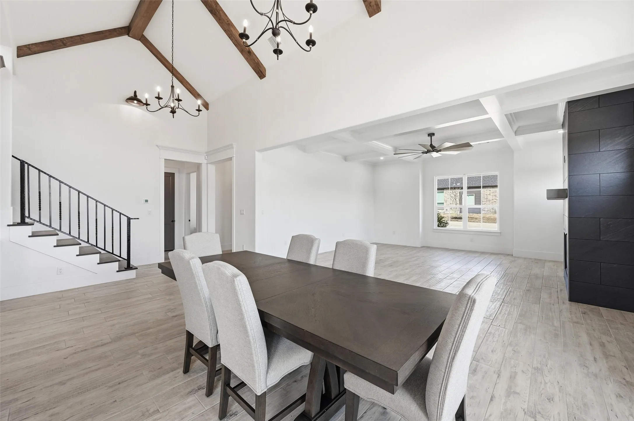 Single Family Residence For Sale in Ellis County , 1657 Ethan Circle, Midlothian, Texas 76065, 3 Bedroom, 3 Bathroom, 2 Garage spaces, 3,152 Sqft, built in 2023, New Construction - Complete, mls#21182403, Real Estate Agent in Midlothian, Homes For Sale in Ellis county, Homes For Sale in Midlothian, Realtor in Midlothian Texas, Real Estate Brokerage Independent Realty Texas, Luminita Cordes Realtor