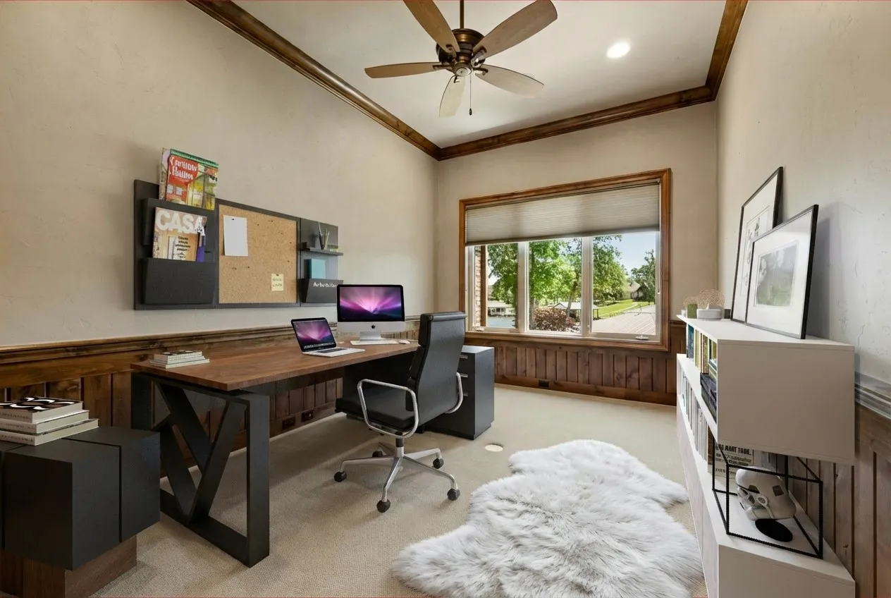 Single Family Residence For Sale in Henderson County , 5581 Nancy Circle, Chandler, Texas 75758, 4 Bedroom, 5 Bathroom, 3 Garage spaces, 6,317 Sqft, built in 2012, Preowned, mls#21163847, Real Estate Agent in Chandler, Homes For Sale in Henderson county, Homes For Sale in Chandler, Realtor in Chandler Texas, Real Estate Brokerage Independent Realty Texas, Luminita Cordes Realtor