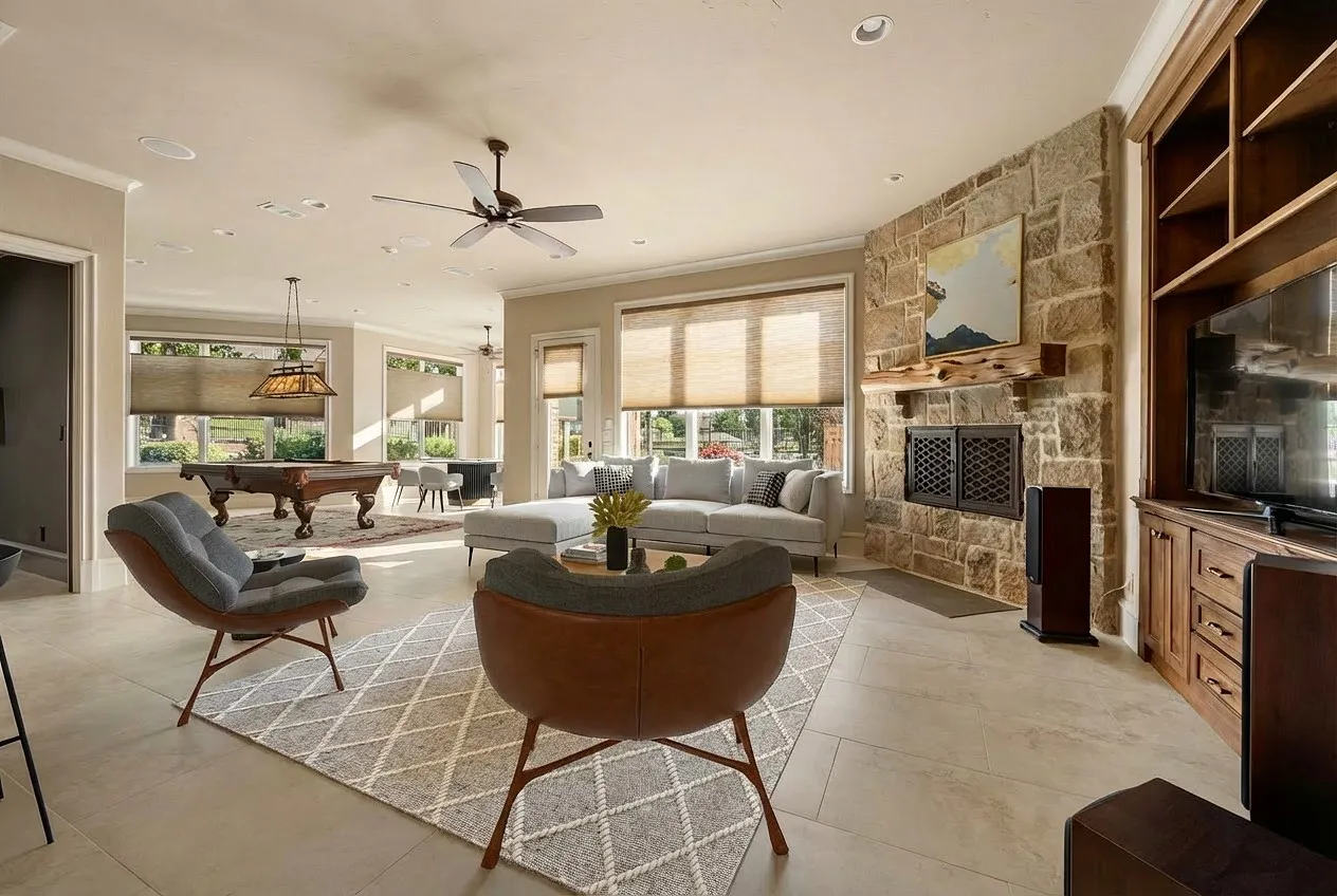 Single Family Residence For Sale in Henderson County , 5581 Nancy Circle, Chandler, Texas 75758, 4 Bedroom, 5 Bathroom, 3 Garage spaces, 6,317 Sqft, built in 2012, Preowned, mls#21163847, Real Estate Agent in Chandler, Homes For Sale in Henderson county, Homes For Sale in Chandler, Realtor in Chandler Texas, Real Estate Brokerage Independent Realty Texas, Luminita Cordes Realtor