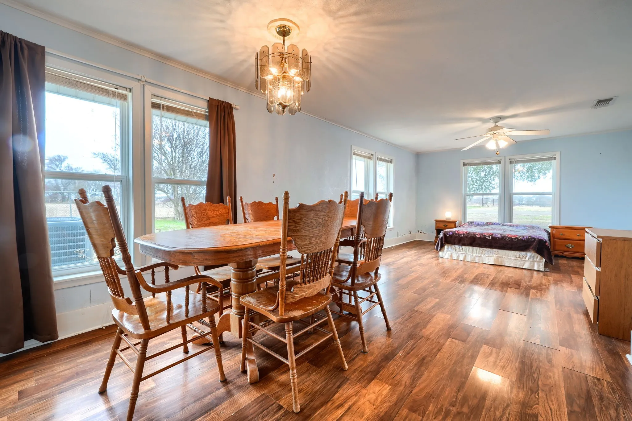 Single Family Residence For Sale in Van Zandt County , 33734 Fm 47, Mabank, Texas 75147, 2 Bedroom, 2 Bathroom, Garage spaces, 1,900 Sqft, built in 1936, Price $400,000, mls#21183391, Real Estate Agent in Mabank, Homes For Sale in Van Zandt county, Homes For Sale in Mabank, Realtor in Mabank Texas, Real Estate Brokerage Independent Realty Texas, Luminita Cordes Realtor