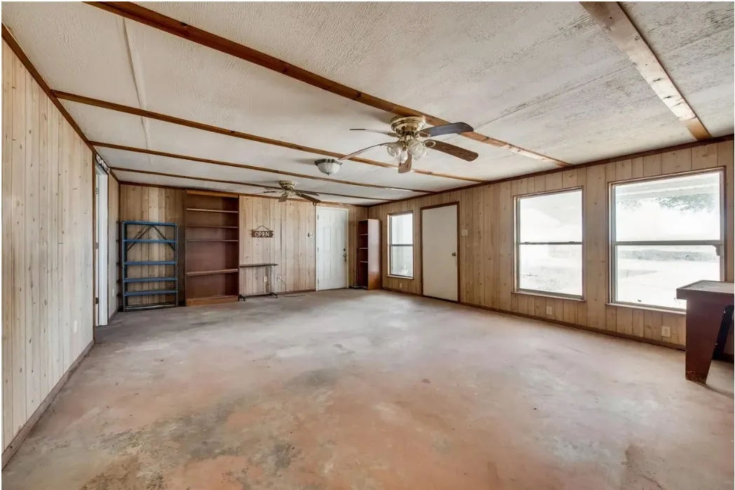 Enclosed Garage for extra storage