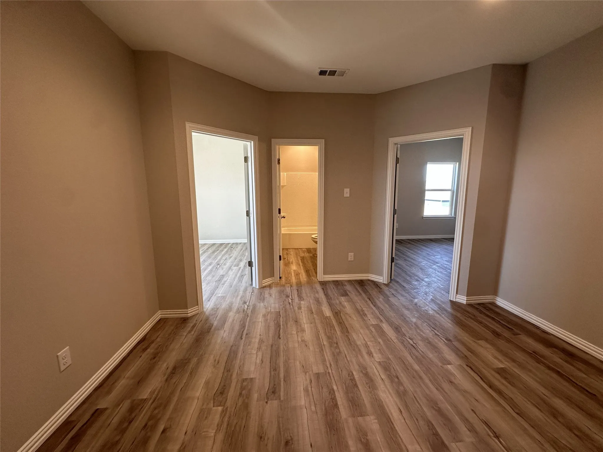 Single Family Residence For Sale in Hunt County , 4812 Delano Street, Greenville, Texas 75401, 4 Bedroom, 3 Bathroom, 2 Garage spaces, 2,110 Sqft, built in 2023, New Construction - Complete, mls#21179218, Real Estate Agent in Greenville, Homes For Sale in Hunt county, Homes For Sale in Greenville, Realtor in Greenville Texas, Real Estate Brokerage Independent Realty Texas, Luminita Cordes Realtor