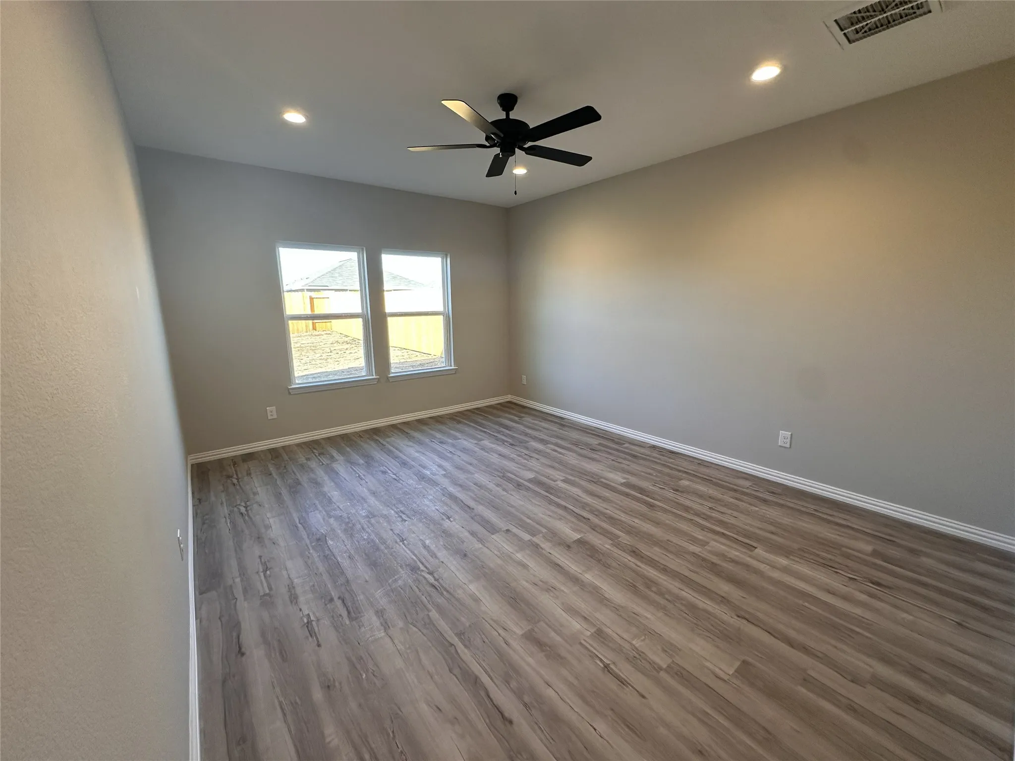 Single Family Residence For Sale in Hunt County , 4812 Delano Street, Greenville, Texas 75401, 4 Bedroom, 3 Bathroom, 2 Garage spaces, 2,110 Sqft, built in 2023, New Construction - Complete, mls#21179218, Real Estate Agent in Greenville, Homes For Sale in Hunt county, Homes For Sale in Greenville, Realtor in Greenville Texas, Real Estate Brokerage Independent Realty Texas, Luminita Cordes Realtor