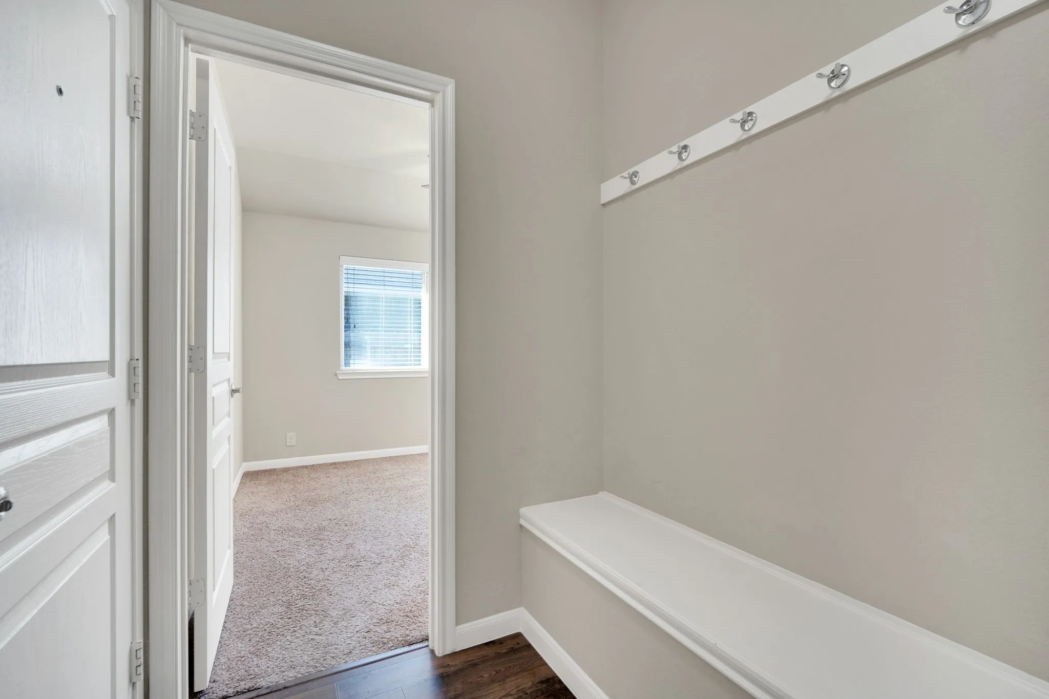 Single Family Residence For Sale in Kaufman County , 2107 Danibelle Drive, Forney, Texas 75126, 3 Bedroom, 2 Bathroom, 2 Garage spaces, 2,216 Sqft, built in 2015, mls#21185682, Real Estate Agent in Forney, Homes For Sale in Kaufman county, Homes For Sale in Forney, Realtor in Forney Texas, Real Estate Brokerage Independent Realty Texas, Luminita Cordes Realtor