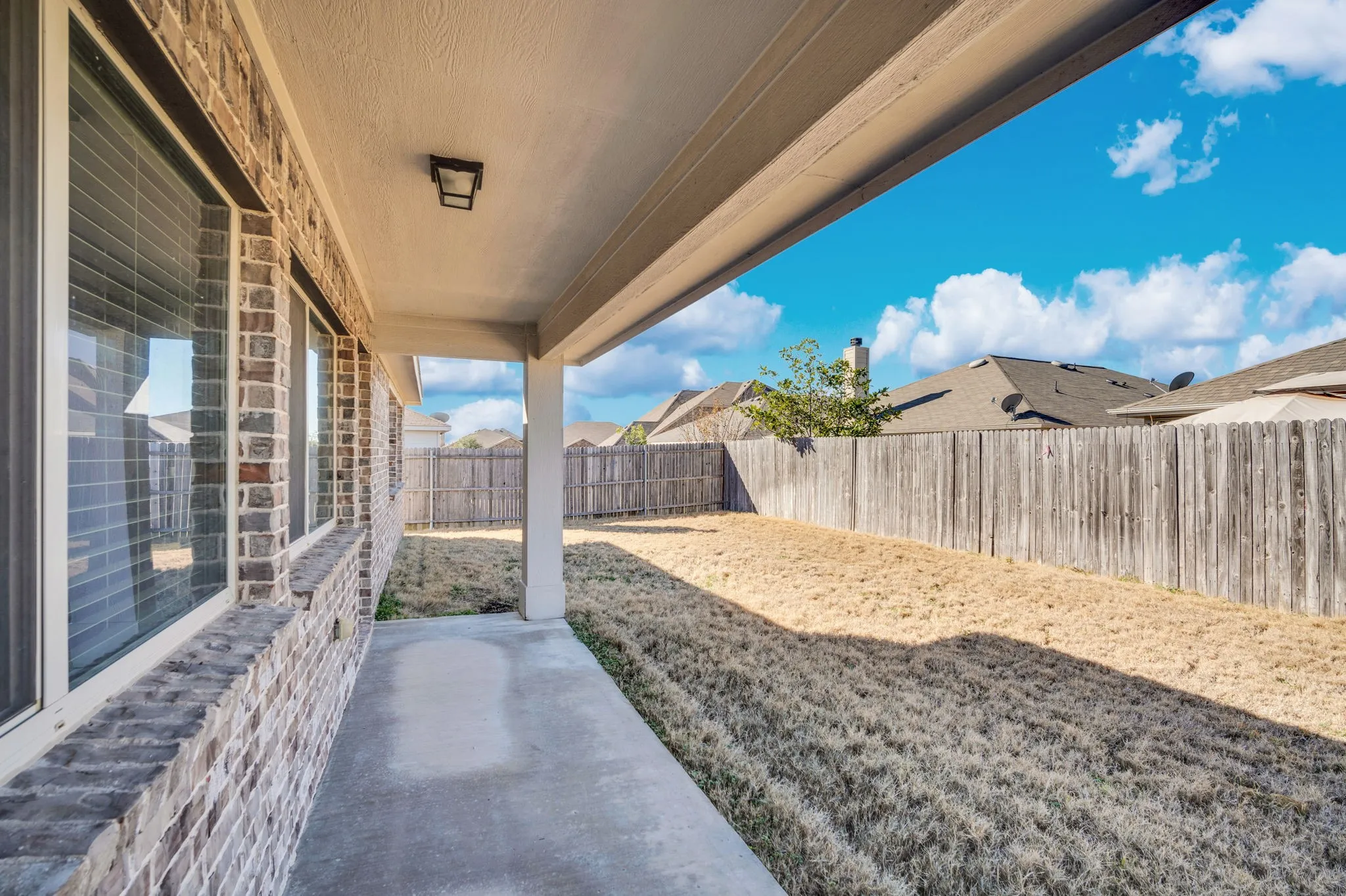 Single Family Residence For Sale in Kaufman County , 2107 Danibelle Drive, Forney, Texas 75126, 3 Bedroom, 2 Bathroom, 2 Garage spaces, 2,216 Sqft, built in 2015, mls#21185682, Real Estate Agent in Forney, Homes For Sale in Kaufman county, Homes For Sale in Forney, Realtor in Forney Texas, Real Estate Brokerage Independent Realty Texas, Luminita Cordes Realtor