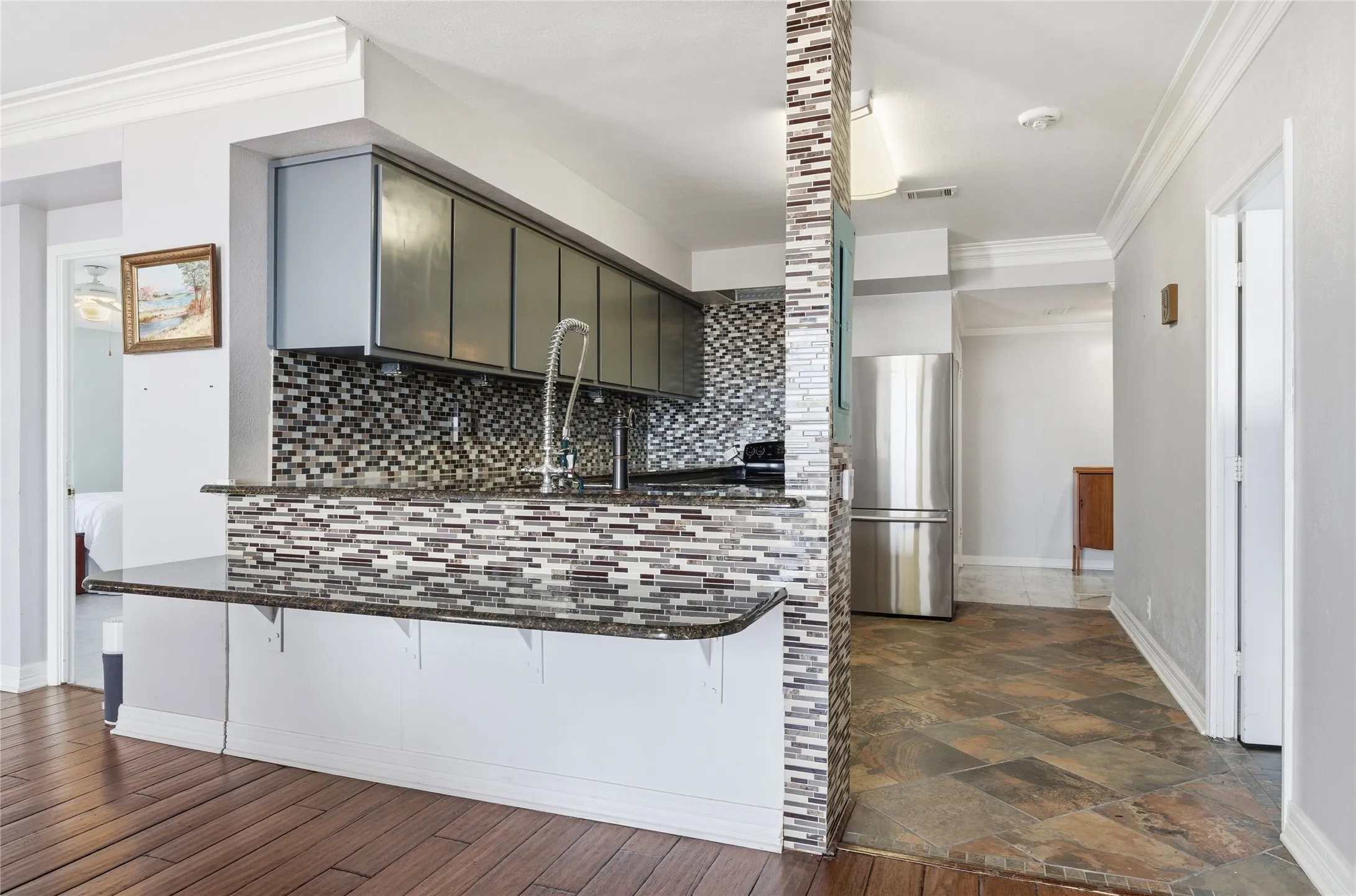 Condominium For Sale in Mc Lennan County , 4924 Cobbs Drive 9C, Waco, Texas 76710, 2 Bedrooms, 2 Bathrooms, Garage spaces, 1,538 Sqft, built in 1966, Price $295,000, mls#21183413, Real Estate Agent in Waco, Homes For Sale in Mc Lennan county, Homes For Sale in Waco, Realtor in Waco Texas, Real Estate Brokerage Independent Realty Texas, Luminita Cordes Realtor