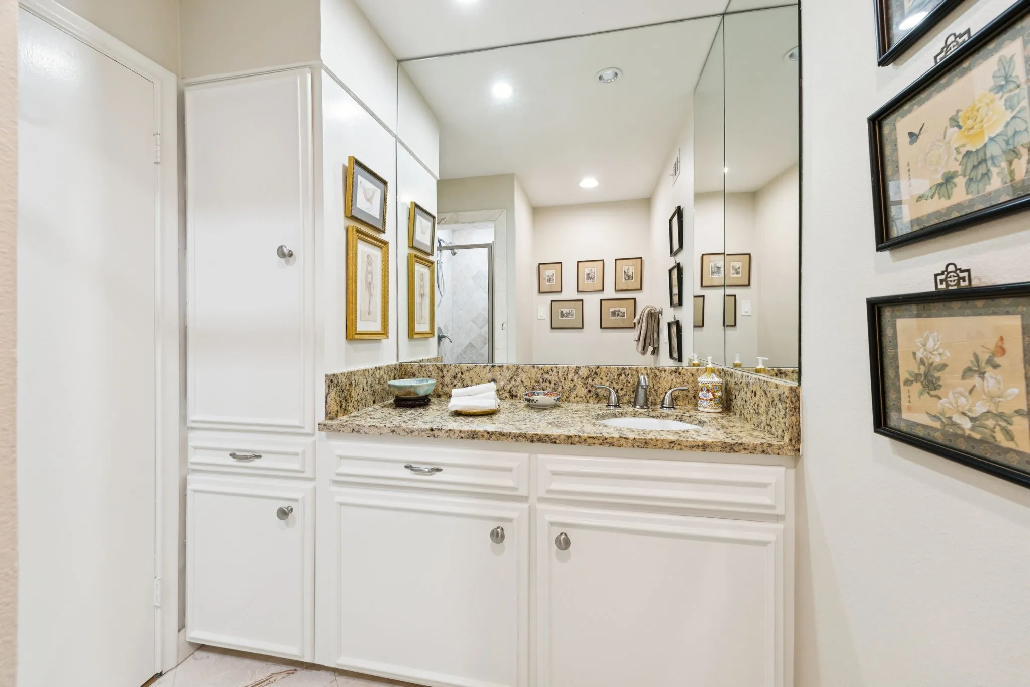 Condominium For Sale in Dallas County , 6227 Bandera Avenue D, Dallas, Texas 75225, 2 Bedrooms, 2 Bathrooms, Garage spaces, 1,503 Sqft, built in 1958, Preowned, Price $380,000, mls#21185737, Real Estate Agent in Dallas, Homes For Sale in Dallas county, Homes For Sale in Dallas, Realtor in Dallas Texas, Real Estate Brokerage Independent Realty Texas, Luminita Cordes Realtor