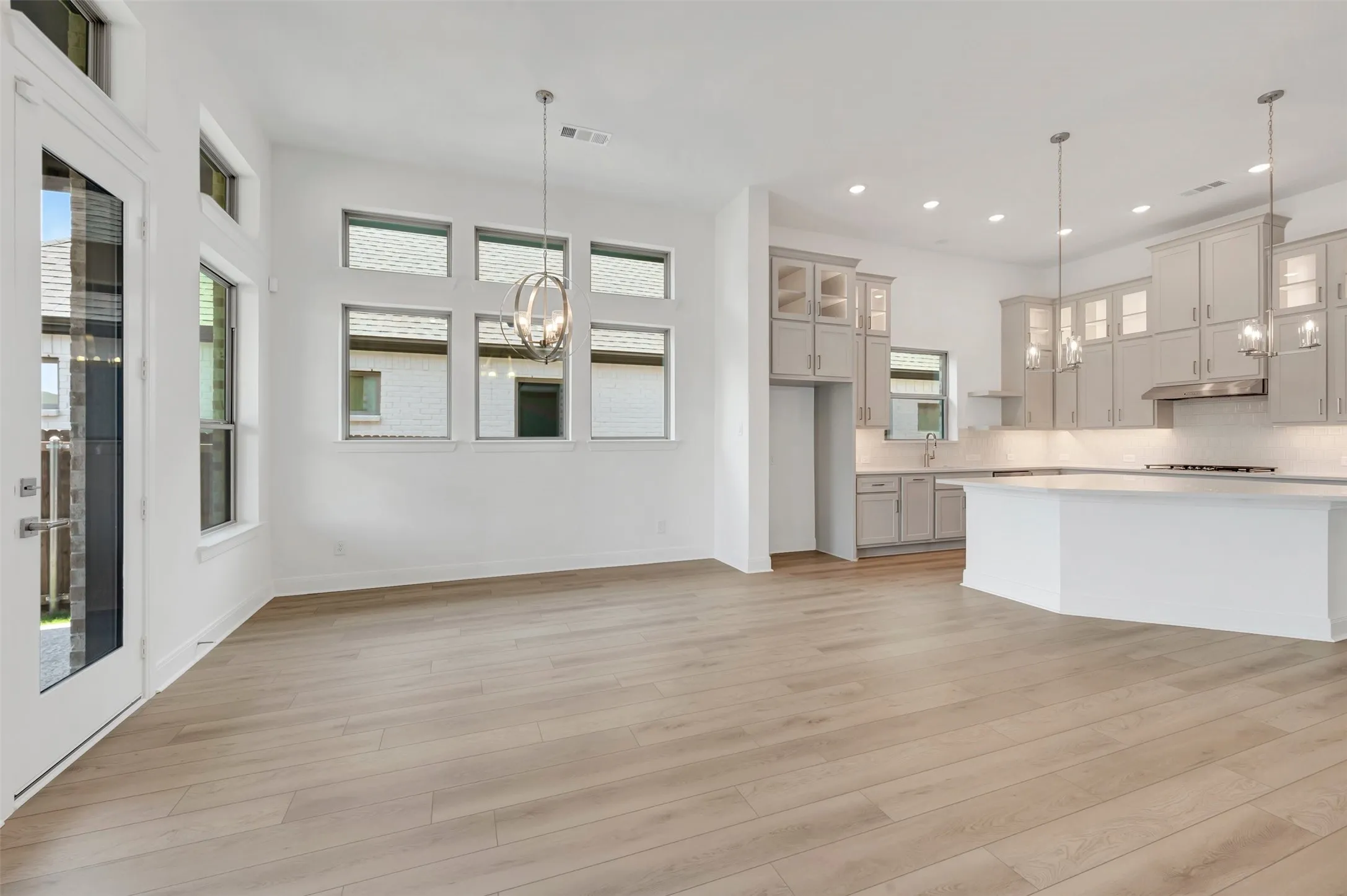Single Family Residence For Sale in Tarrant County , 7829 Pondview Lane, Fort Worth, Texas 76123, 3 Bedroom, 2 Bathroom, 2 Garage spaces, 2,074 Sqft, built in 2026, New Construction - Complete, mls#21185753, Real Estate Agent in Fort Worth, Homes For Sale in Tarrant county, Homes For Sale in Fort Worth, Realtor in Fort Worth Texas, Real Estate Brokerage Independent Realty Texas, Luminita Cordes Realtor