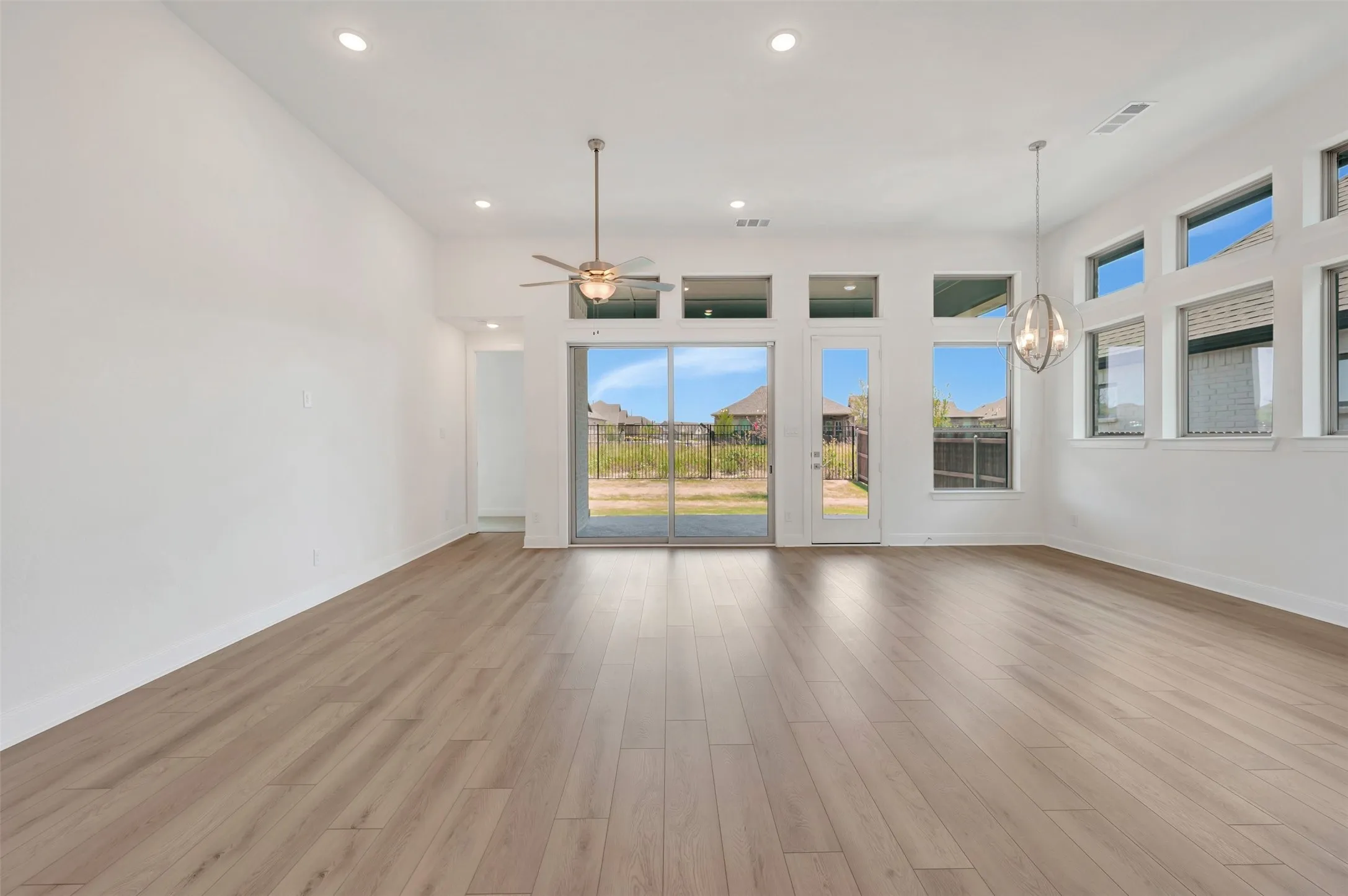 Single Family Residence For Sale in Tarrant County , 7829 Pondview Lane, Fort Worth, Texas 76123, 3 Bedroom, 2 Bathroom, 2 Garage spaces, 2,074 Sqft, built in 2026, New Construction - Complete, mls#21185753, Real Estate Agent in Fort Worth, Homes For Sale in Tarrant county, Homes For Sale in Fort Worth, Realtor in Fort Worth Texas, Real Estate Brokerage Independent Realty Texas, Luminita Cordes Realtor