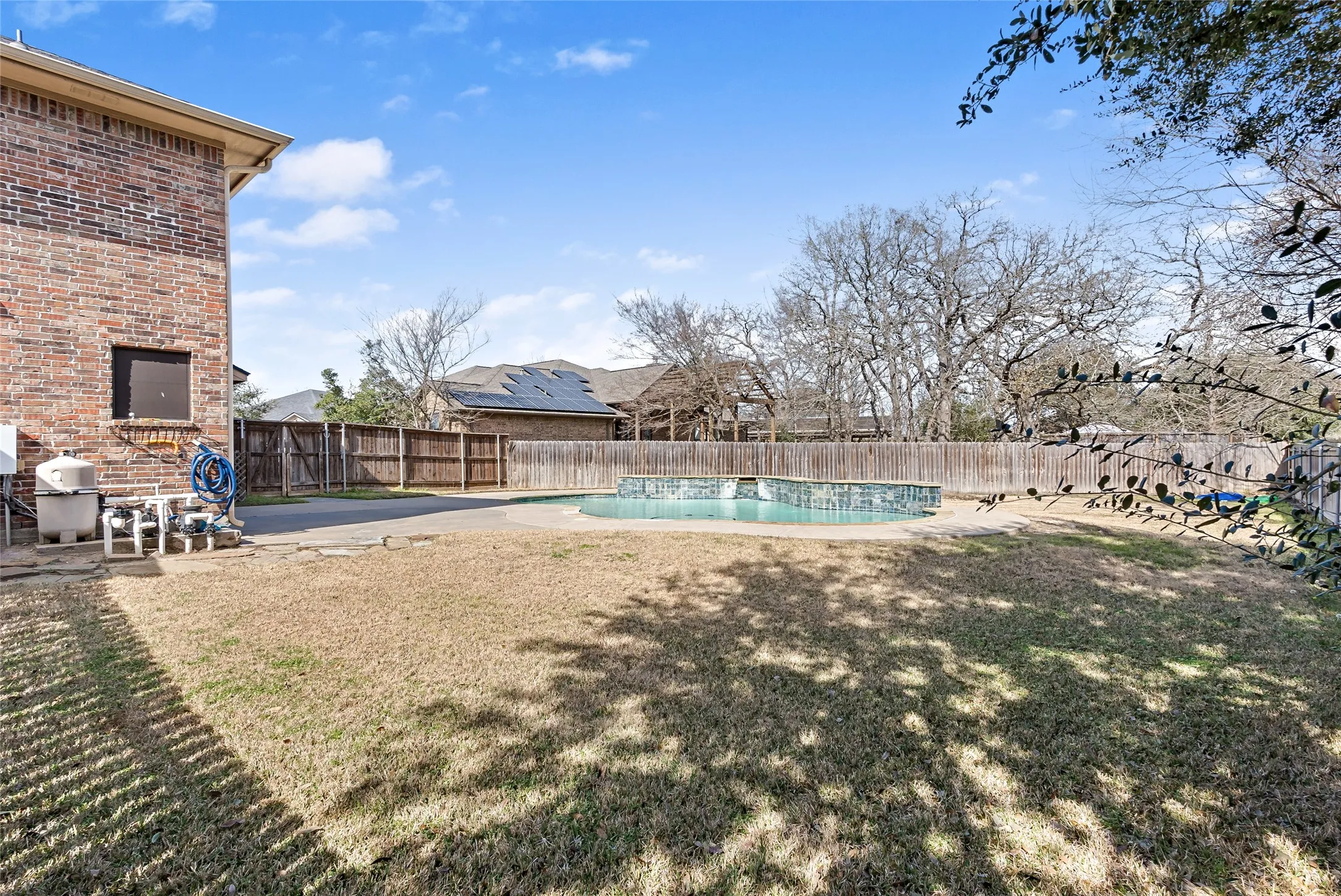 Single Family Residence For Sale in Brazos County , 1112 Hopewell Court, College Station, Texas 77845, 6 Bedroom, 4 Bathroom, Garage spaces, 2,870 Sqft, built in 2008, Preowned, Price $399,000, mls#21183595, Real Estate Agent in College Station, Homes For Sale in Brazos county, Homes For Sale in College Station, Realtor in College Station Texas, Real Estate Brokerage Independent Realty Texas, Luminita Cordes Realtor