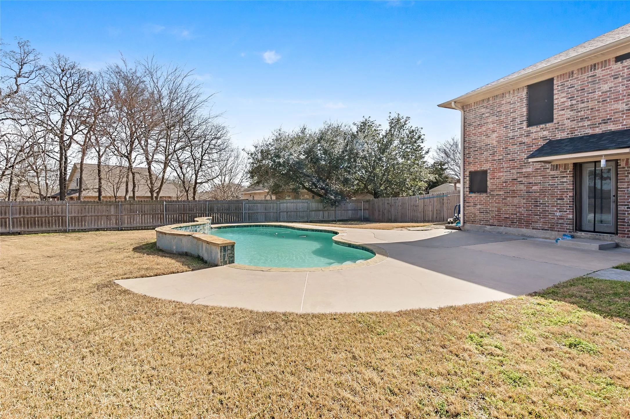 Single Family Residence For Sale in Brazos County , 1112 Hopewell Court, College Station, Texas 77845, 6 Bedroom, 4 Bathroom, Garage spaces, 2,870 Sqft, built in 2008, Preowned, Price $399,000, mls#21183595, Real Estate Agent in College Station, Homes For Sale in Brazos county, Homes For Sale in College Station, Realtor in College Station Texas, Real Estate Brokerage Independent Realty Texas, Luminita Cordes Realtor