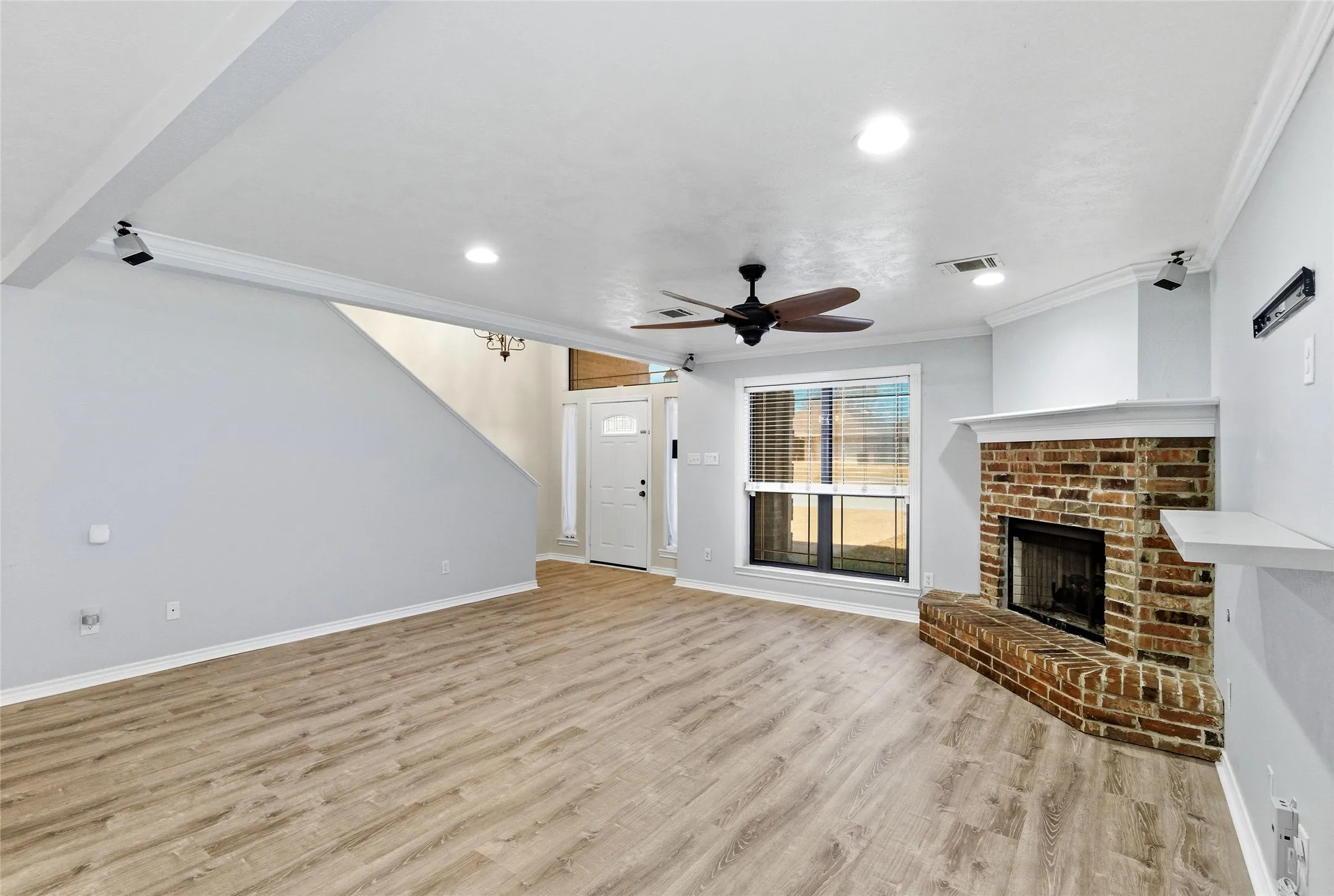 Single Family Residence For Sale in Brazos County , 1112 Hopewell Court, College Station, Texas 77845, 6 Bedroom, 4 Bathroom, Garage spaces, 2,870 Sqft, built in 2008, Preowned, Price $399,000, mls#21183595, Real Estate Agent in College Station, Homes For Sale in Brazos county, Homes For Sale in College Station, Realtor in College Station Texas, Real Estate Brokerage Independent Realty Texas, Luminita Cordes Realtor