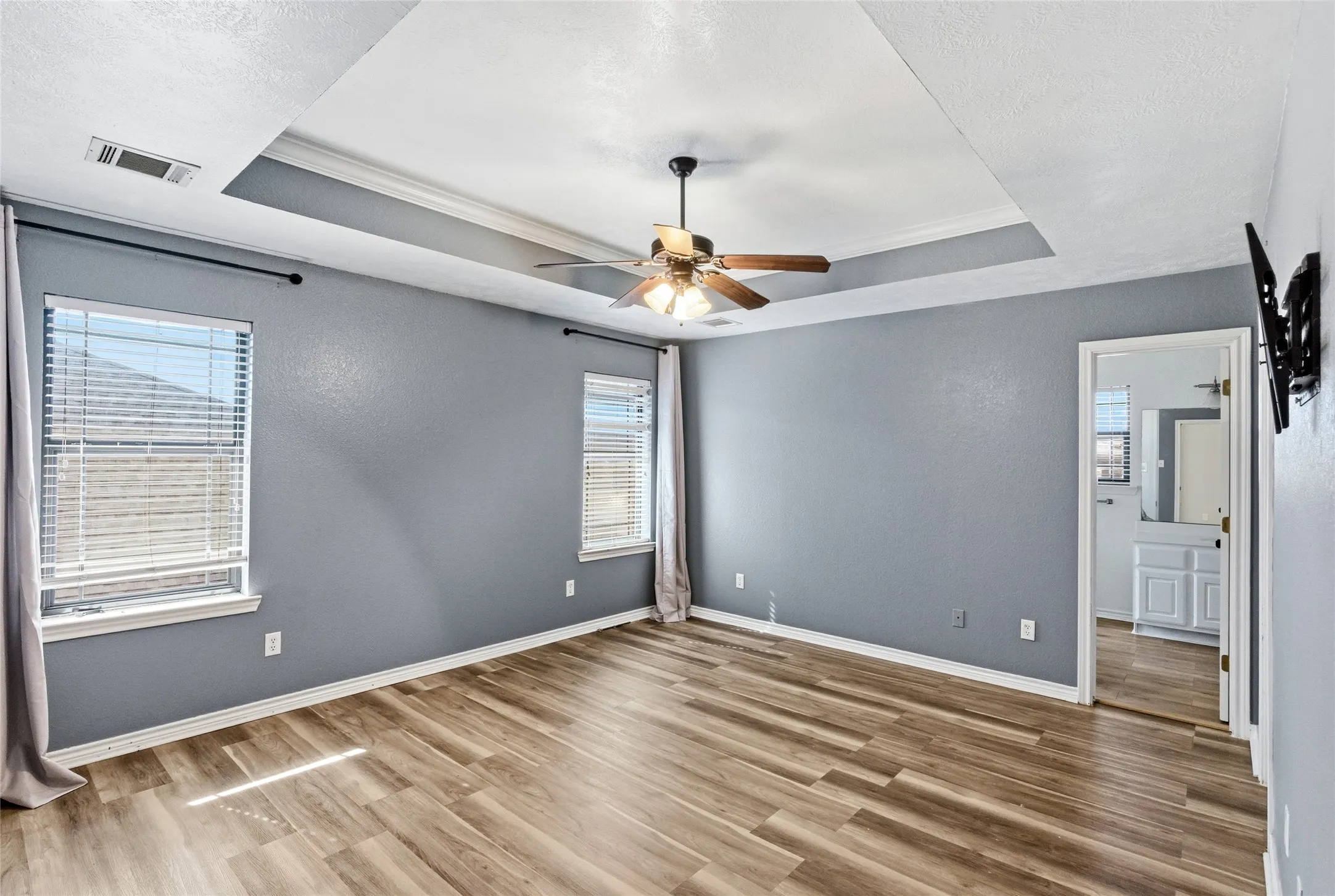 Single Family Residence For Sale in Brazos County , 1112 Hopewell Court, College Station, Texas 77845, 6 Bedroom, 4 Bathroom, Garage spaces, 2,870 Sqft, built in 2008, Preowned, Price $399,000, mls#21183595, Real Estate Agent in College Station, Homes For Sale in Brazos county, Homes For Sale in College Station, Realtor in College Station Texas, Real Estate Brokerage Independent Realty Texas, Luminita Cordes Realtor