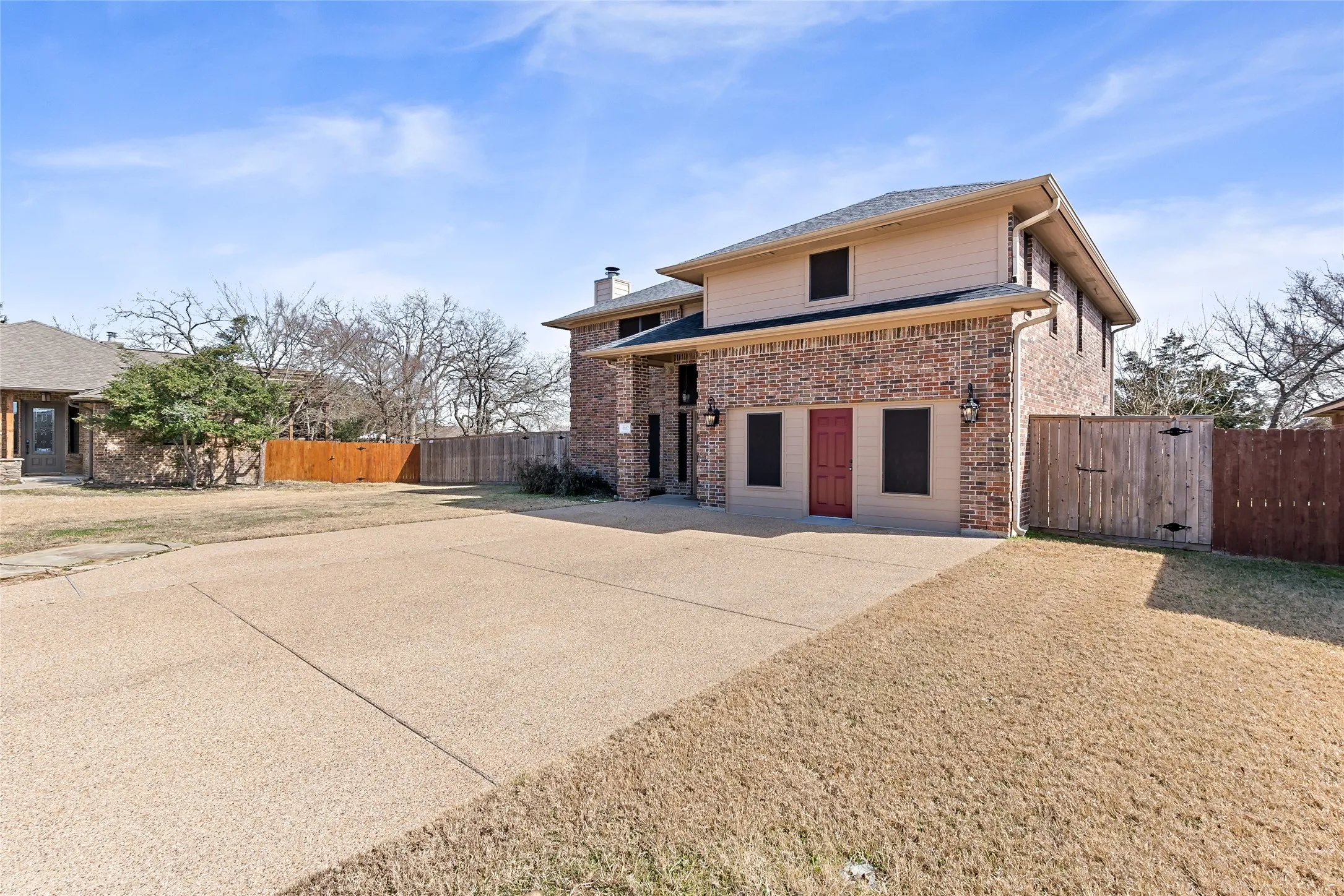 Single Family Residence For Sale in Brazos County , 1112 Hopewell Court, College Station, Texas 77845, 6 Bedroom, 4 Bathroom, Garage spaces, 2,870 Sqft, built in 2008, Preowned, Price $399,000, mls#21183595, Real Estate Agent in College Station, Homes For Sale in Brazos county, Homes For Sale in College Station, Realtor in College Station Texas, Real Estate Brokerage Independent Realty Texas, Luminita Cordes Realtor