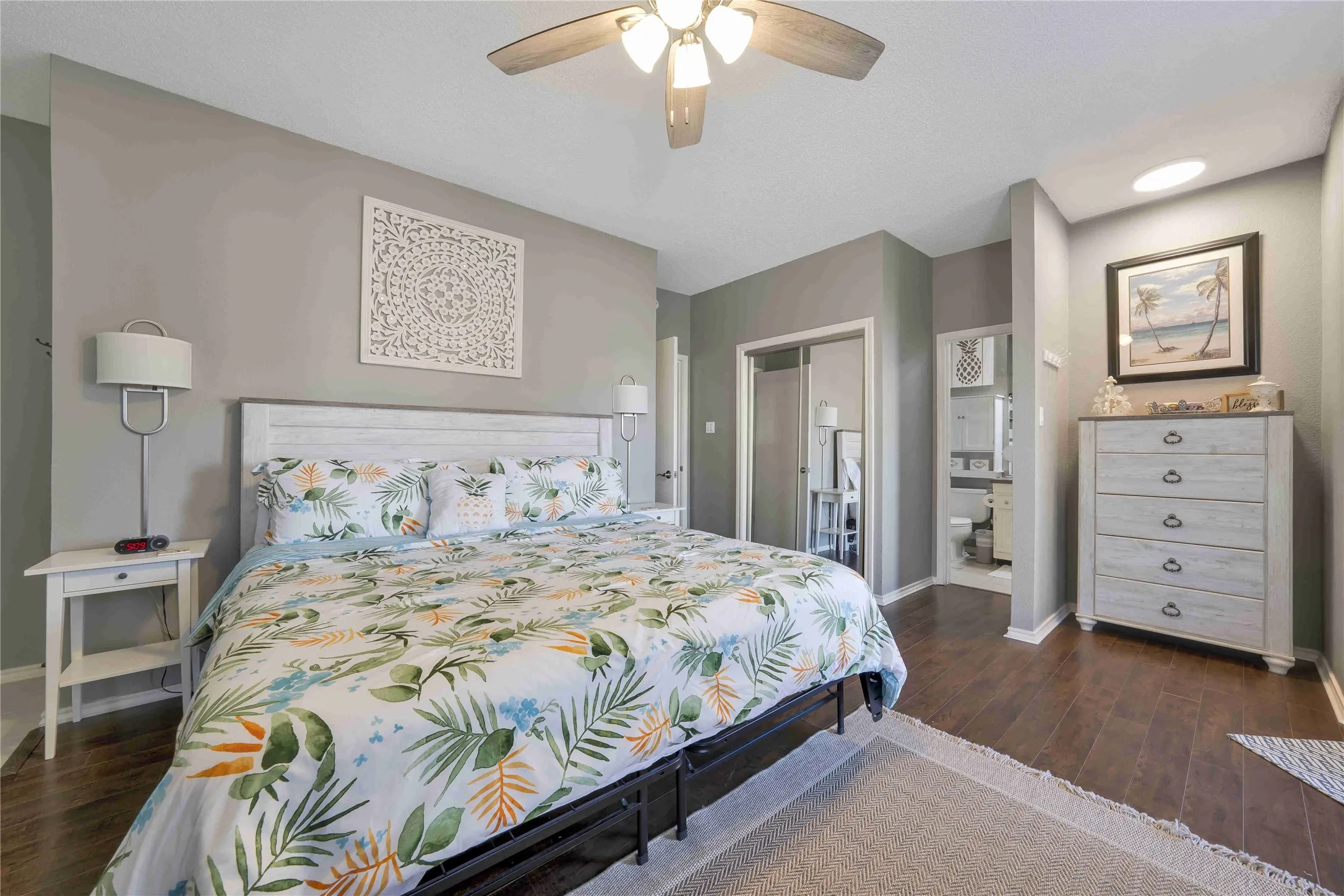 Condominium For Sale in Grayson County , 2164 Tanglewood Boulevard C215, Pottsboro, Texas 75076, 2 Bedroom, 3 Bathroom, Garage spaces, 1,251 Sqft, built in 1985, Preowned, mls#21184985, Real Estate Agent in Pottsboro, Homes For Sale in Grayson county, Homes For Sale in Pottsboro, Realtor in Pottsboro Texas, Real Estate Brokerage Independent Realty Texas, Luminita Cordes Realtor