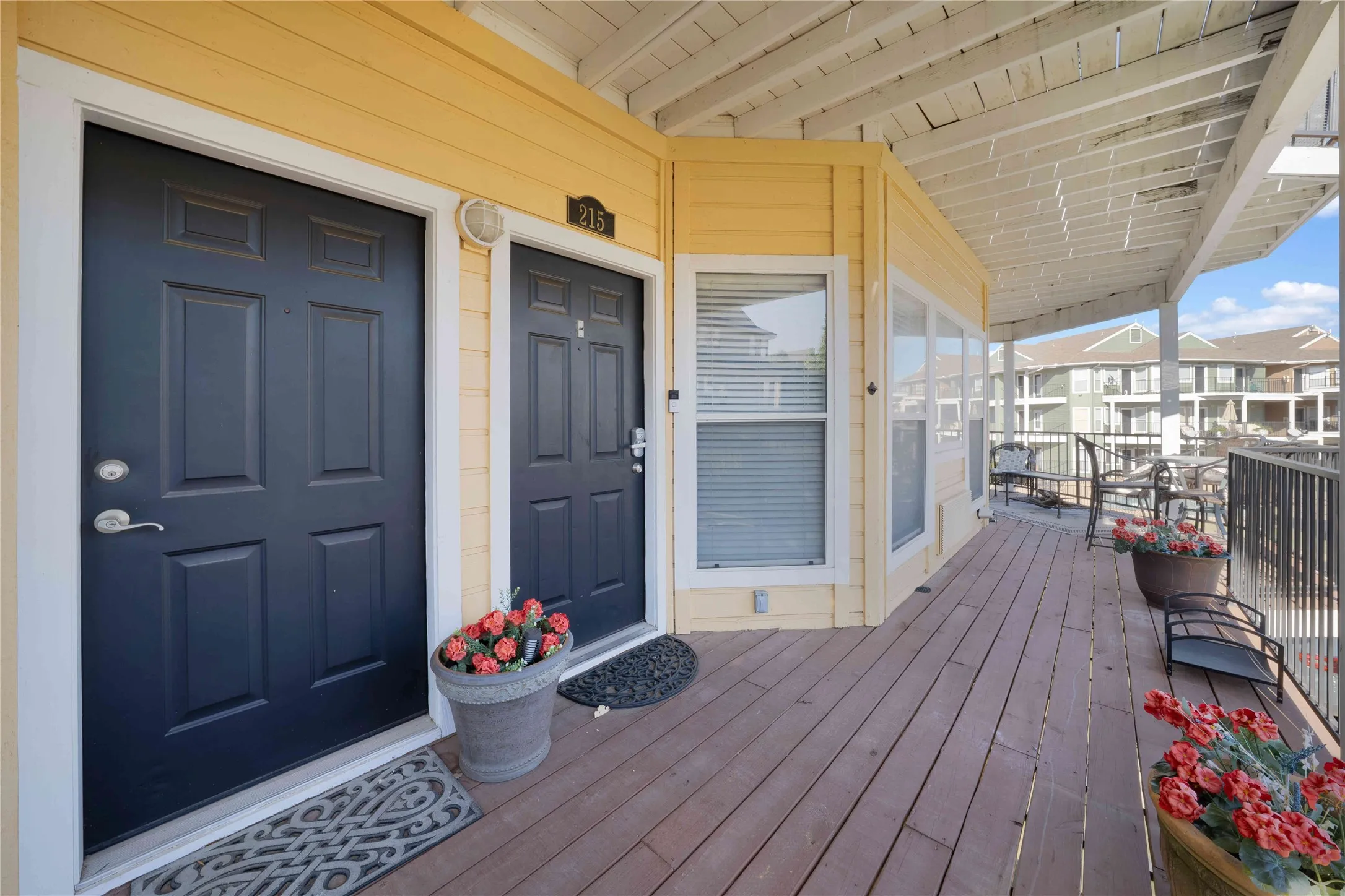 Condominium For Sale in Grayson County , 2164 Tanglewood Boulevard C215, Pottsboro, Texas 75076, 2 Bedroom, 3 Bathroom, Garage spaces, 1,251 Sqft, built in 1985, Preowned, mls#21184985, Real Estate Agent in Pottsboro, Homes For Sale in Grayson county, Homes For Sale in Pottsboro, Realtor in Pottsboro Texas, Real Estate Brokerage Independent Realty Texas, Luminita Cordes Realtor
