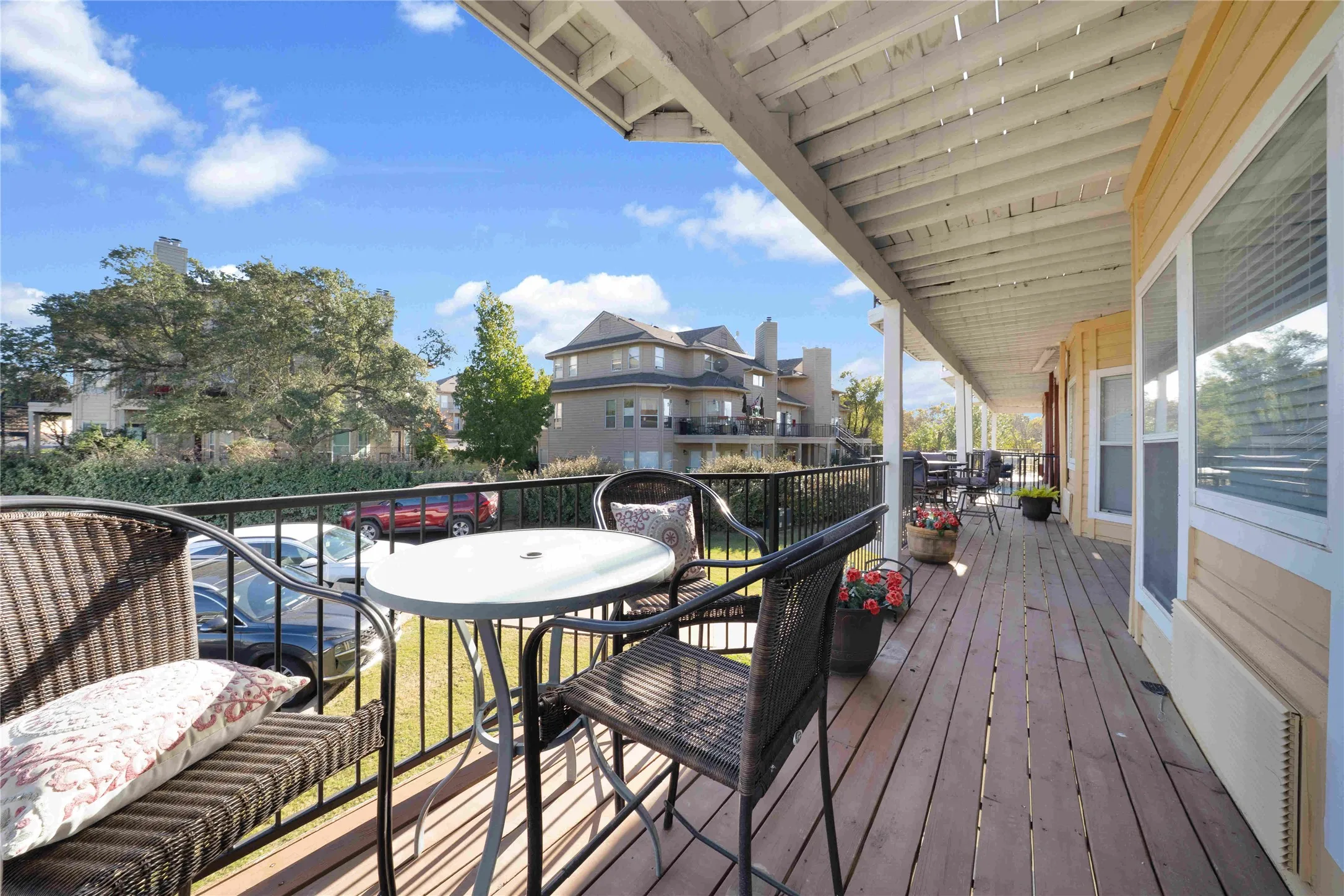 Condominium For Sale in Grayson County , 2164 Tanglewood Boulevard C215, Pottsboro, Texas 75076, 2 Bedroom, 3 Bathroom, Garage spaces, 1,251 Sqft, built in 1985, Preowned, mls#21184985, Real Estate Agent in Pottsboro, Homes For Sale in Grayson county, Homes For Sale in Pottsboro, Realtor in Pottsboro Texas, Real Estate Brokerage Independent Realty Texas, Luminita Cordes Realtor