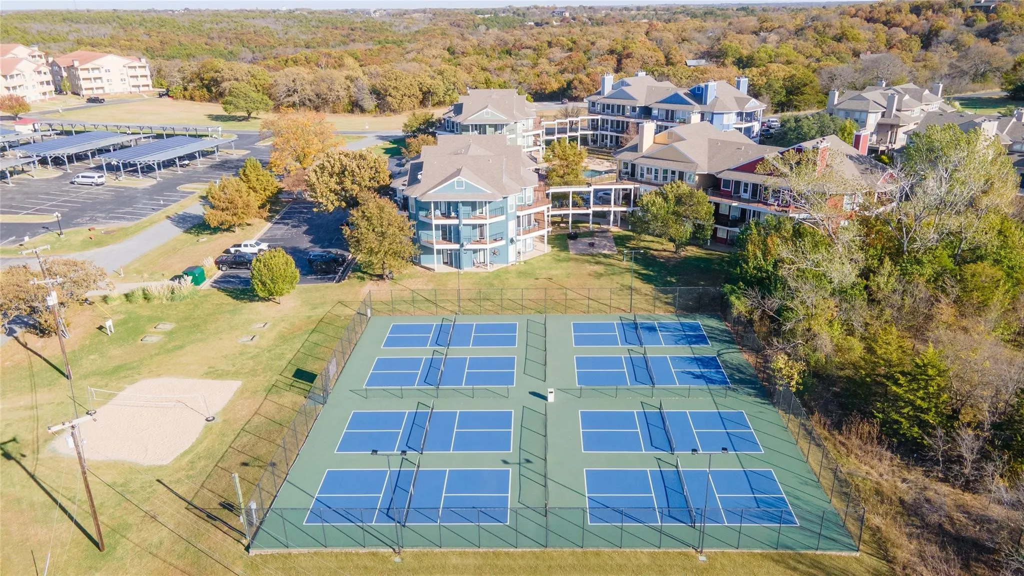 Condominium For Sale in Grayson County , 2164 Tanglewood Boulevard C215, Pottsboro, Texas 75076, 2 Bedroom, 3 Bathroom, Garage spaces, 1,251 Sqft, built in 1985, Preowned, mls#21184985, Real Estate Agent in Pottsboro, Homes For Sale in Grayson county, Homes For Sale in Pottsboro, Realtor in Pottsboro Texas, Real Estate Brokerage Independent Realty Texas, Luminita Cordes Realtor